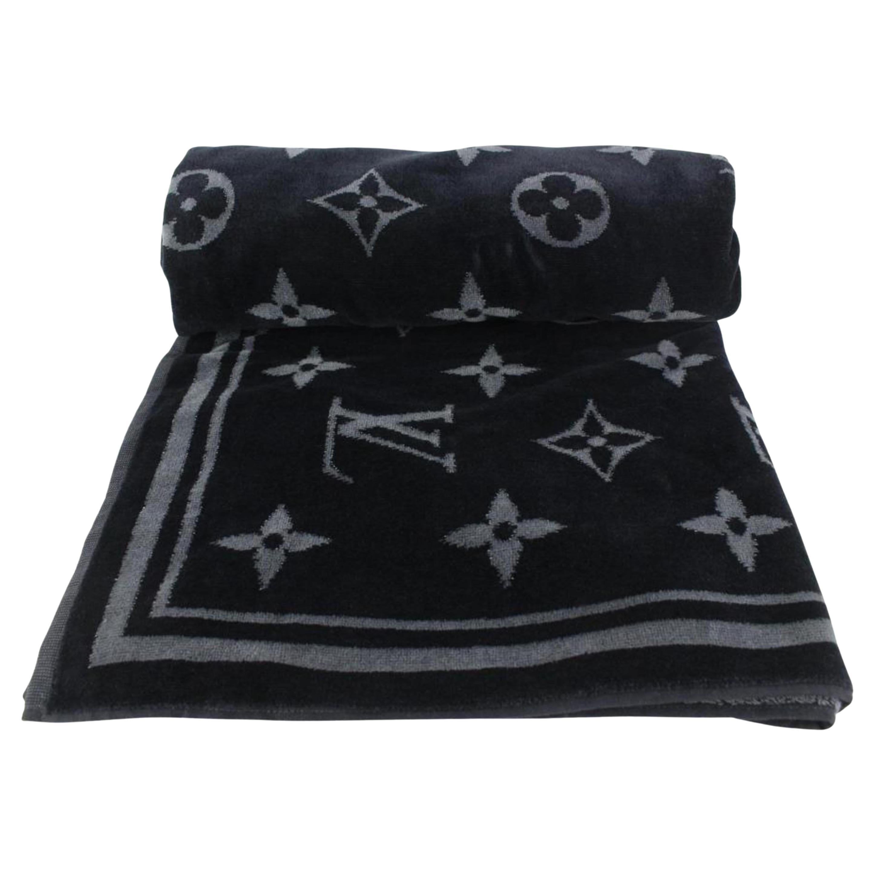 louis vuitton blanket with eclipse