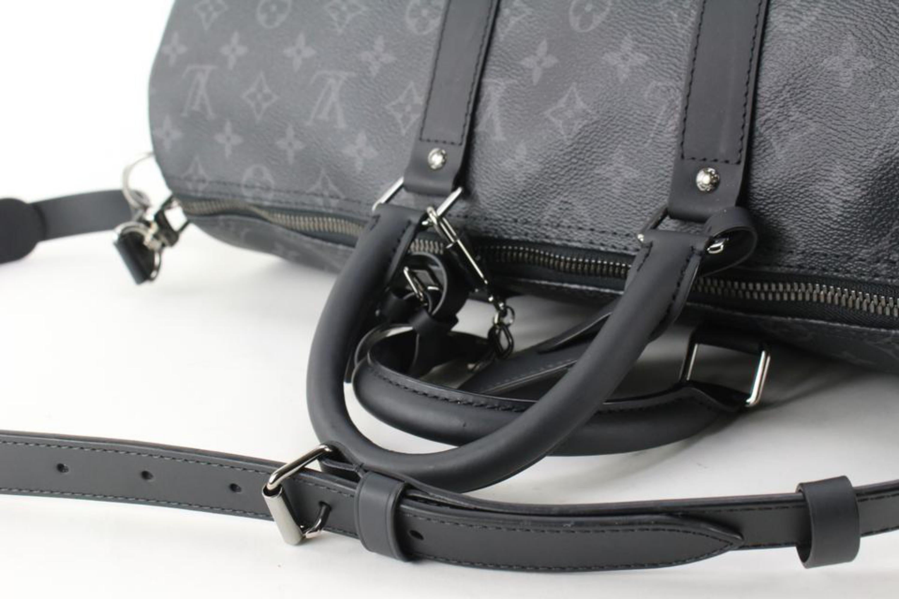 Louis Vuitton Black Monogram Eclipse Keepall Bandouliere 45 Duffle with Strap 2L For Sale 4