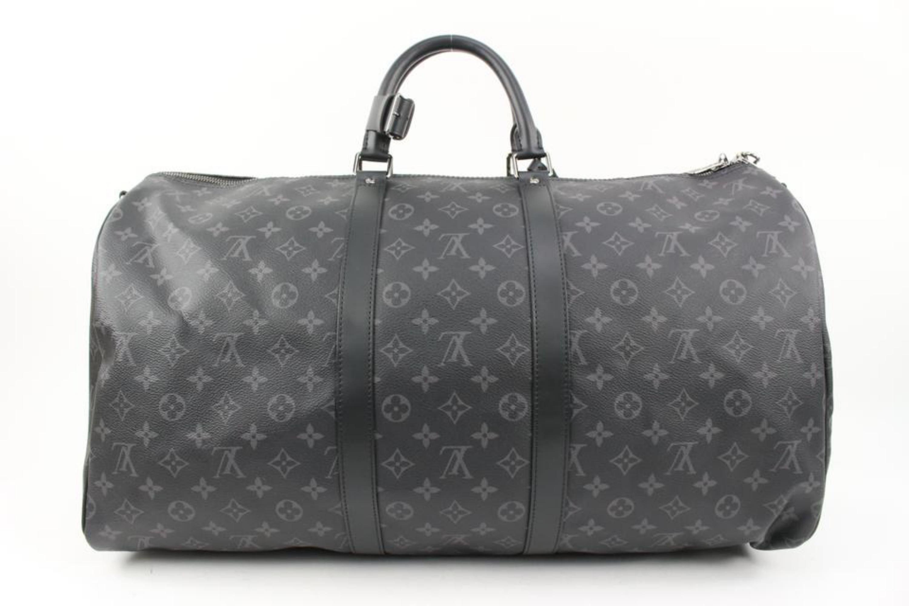 Louis Vuitton - Sac à bandoulière « Keepall » à monogramme noir « Eclipse » avec sangle, 39L en vente 5