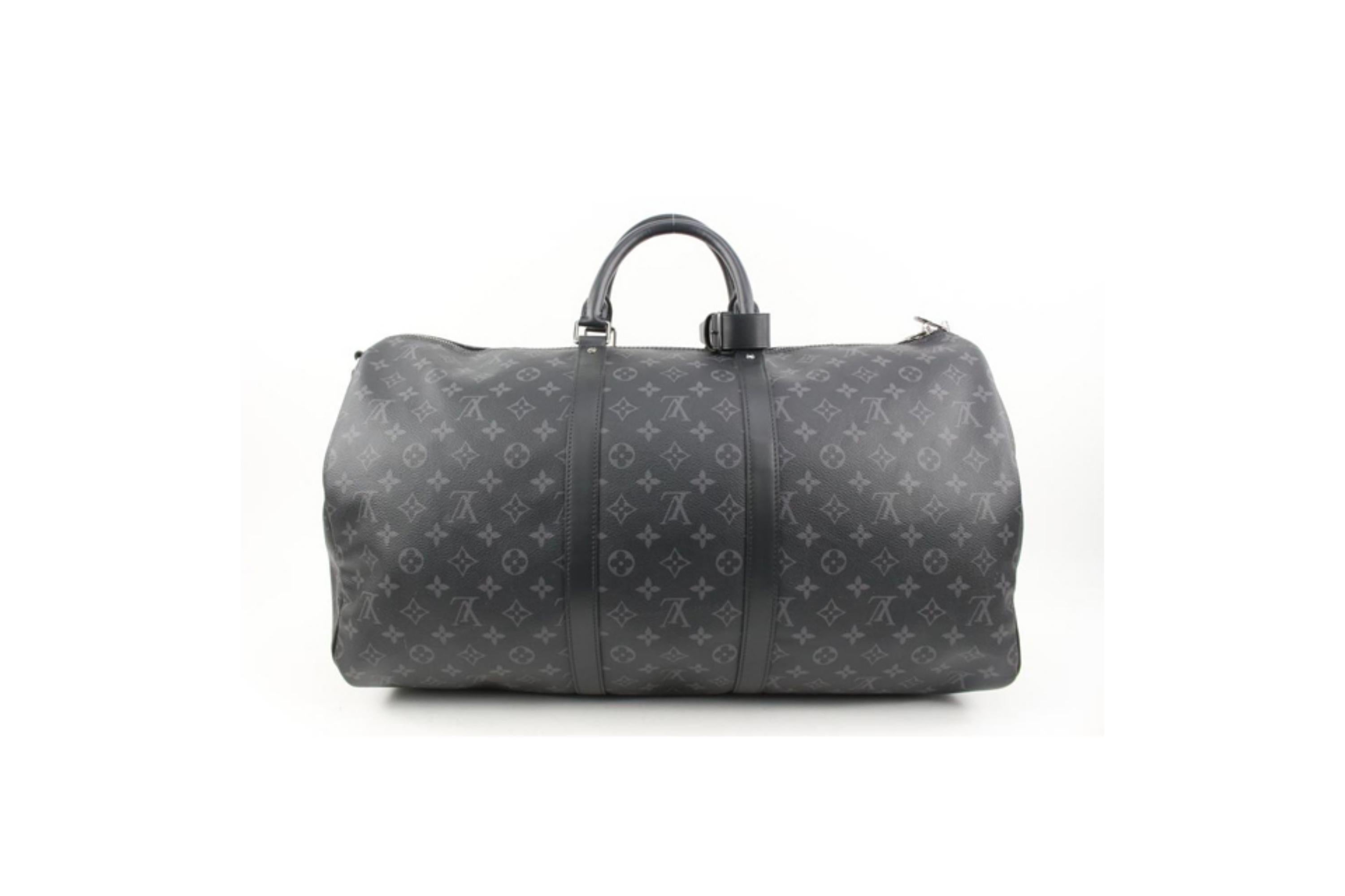 Louis Vuitton Black Monogram Eclipse Keepall Bandouliere 55 Duffle Bag Strap 71l In Excellent Condition In Dix hills, NY