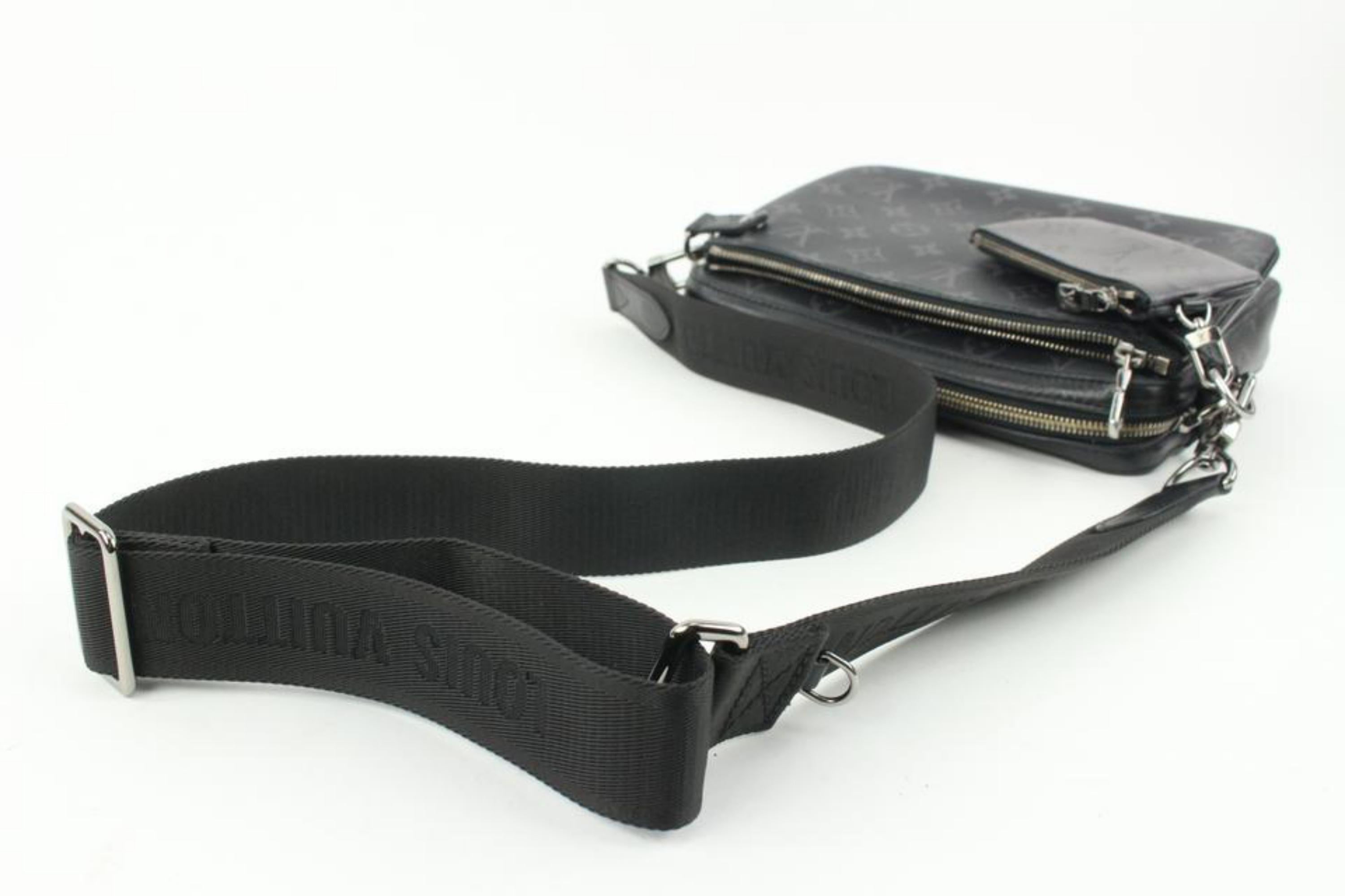 Louis Vuitton Black Monogram Eclipse Trio Messenger Crossbody Bag 114lv3 In Good Condition In Dix hills, NY
