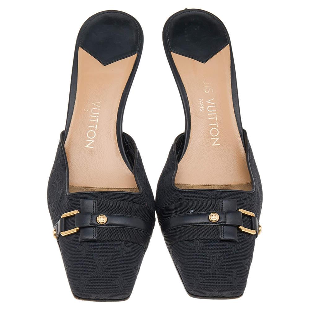 Louis Vuitton Black Monogram Embossed Canvas Slip On Mules Size 37.5 In Fair Condition In Dubai, Al Qouz 2