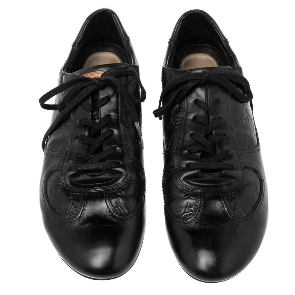 Louis Vuitton Black Monogram Embossed Leather Lace Up Sneakers Size 44.5 In Fair Condition For Sale In Dubai, Al Qouz 2
