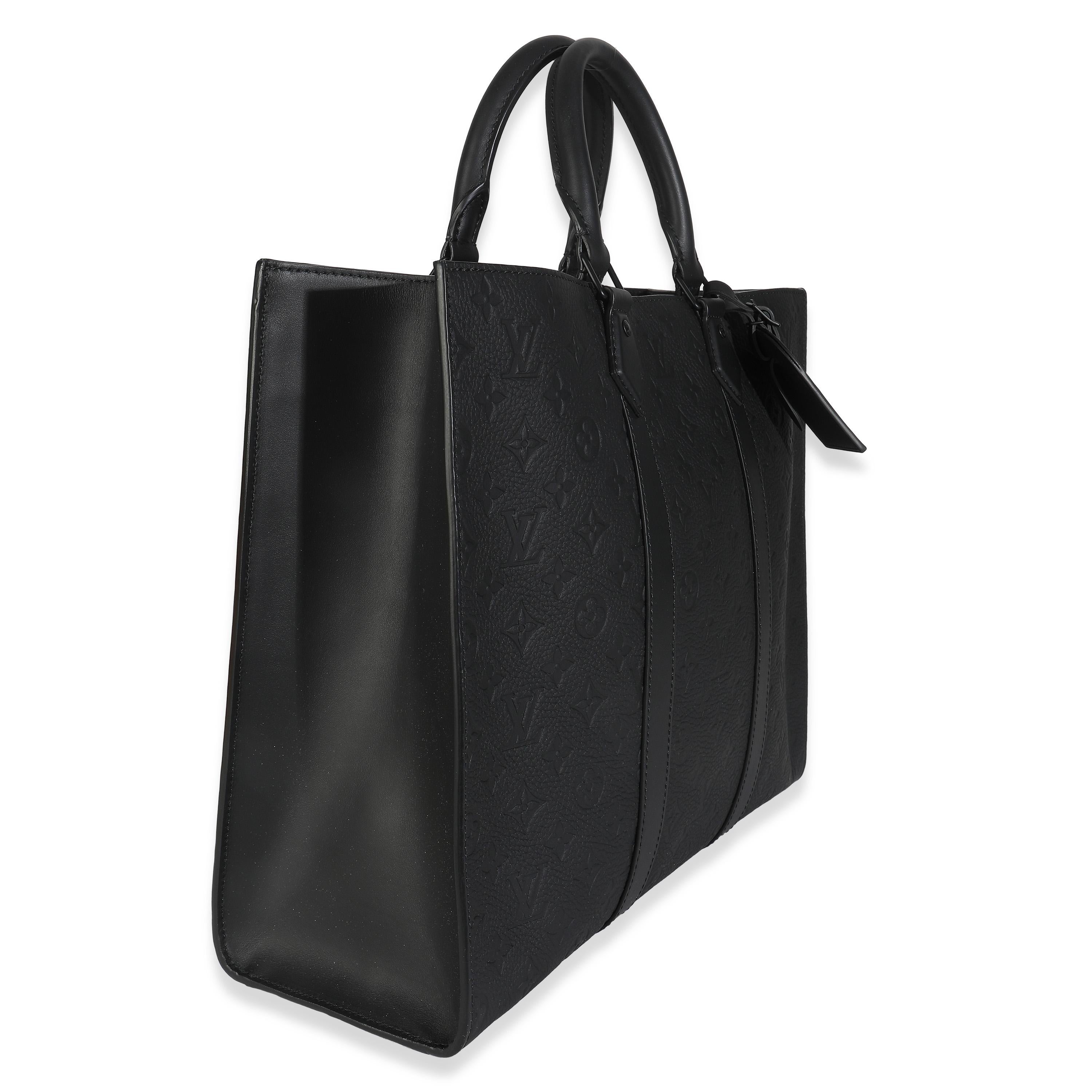 Noir Louis Vuitton Black Monogram Embossed Taurillon Sac Plat 24H en vente