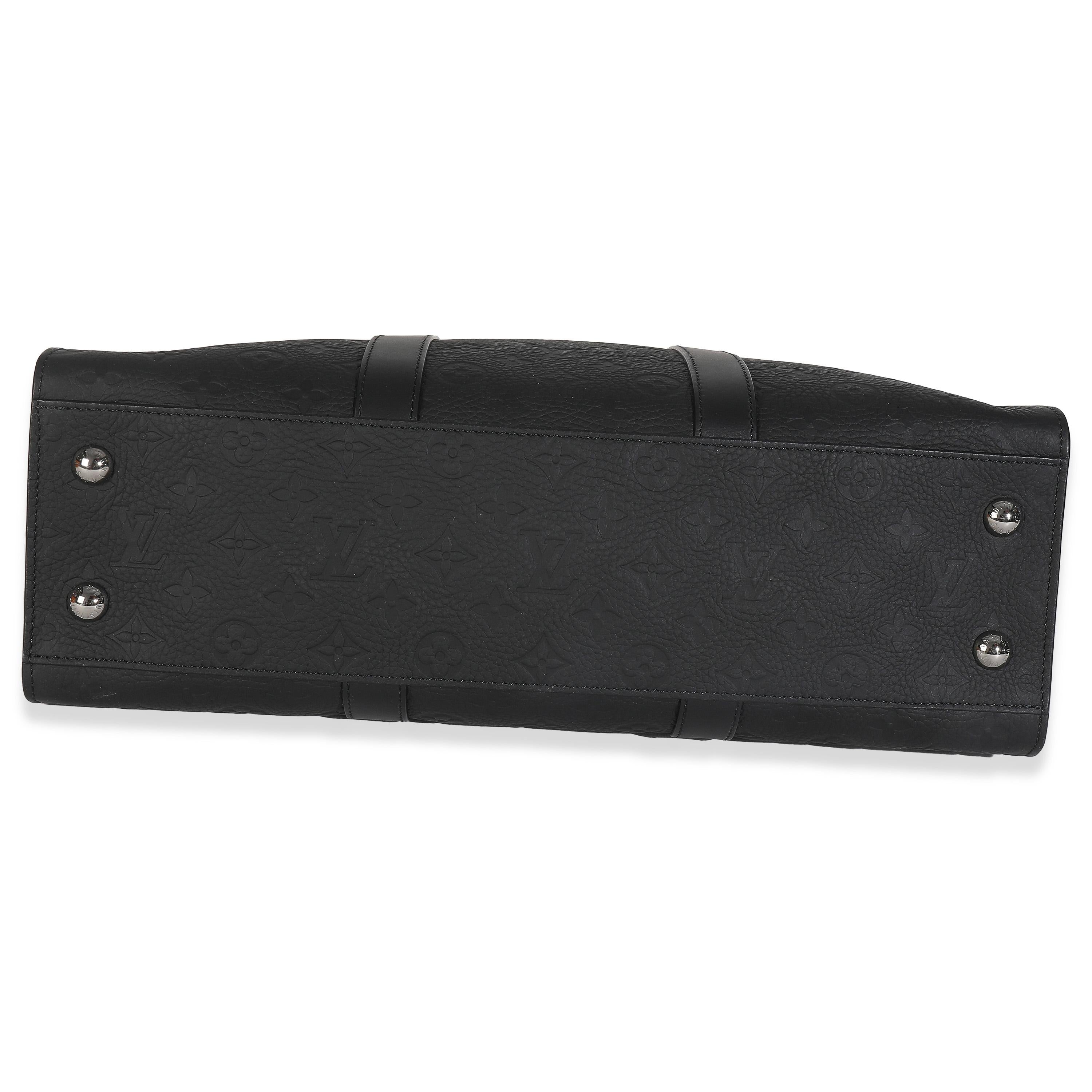 Louis Vuitton Black Monogram Embossed Taurillon Sac Plat 24H Pour hommes en vente