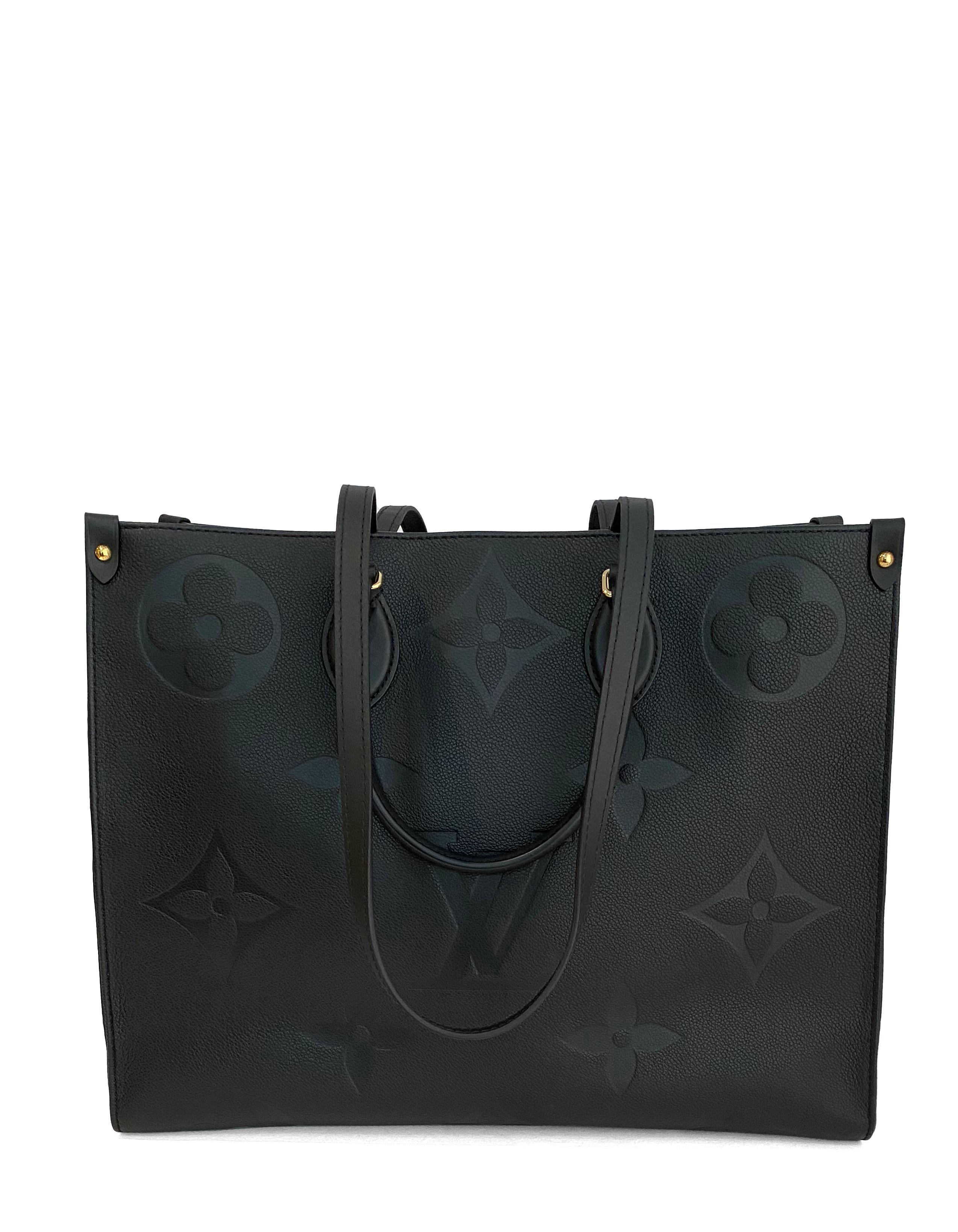 Louis Vuitton 2020 Black Monogram Empreinte Leather Giant Onthego GM Tote Bag In Excellent Condition In New York, NY