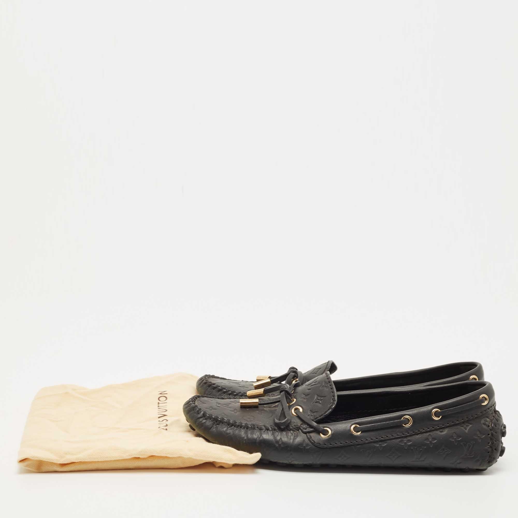 Louis Vuitton Black Monogram Empreinte Leather Gloria Loafers Size 37.5 For Sale 4