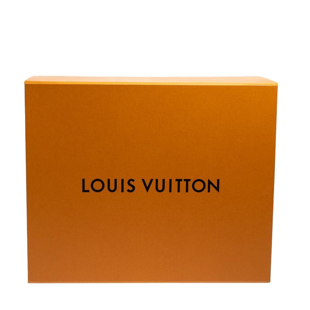 Louis Vuitton Black Monogram Empreinte Leather Onthego GM Bag In Good Condition In Dubai, Al Qouz 2