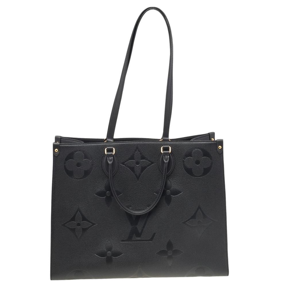 Louis Vuitton Black Monogram Empreinte Leather Onthego GM Bag In New Condition In Dubai, Al Qouz 2