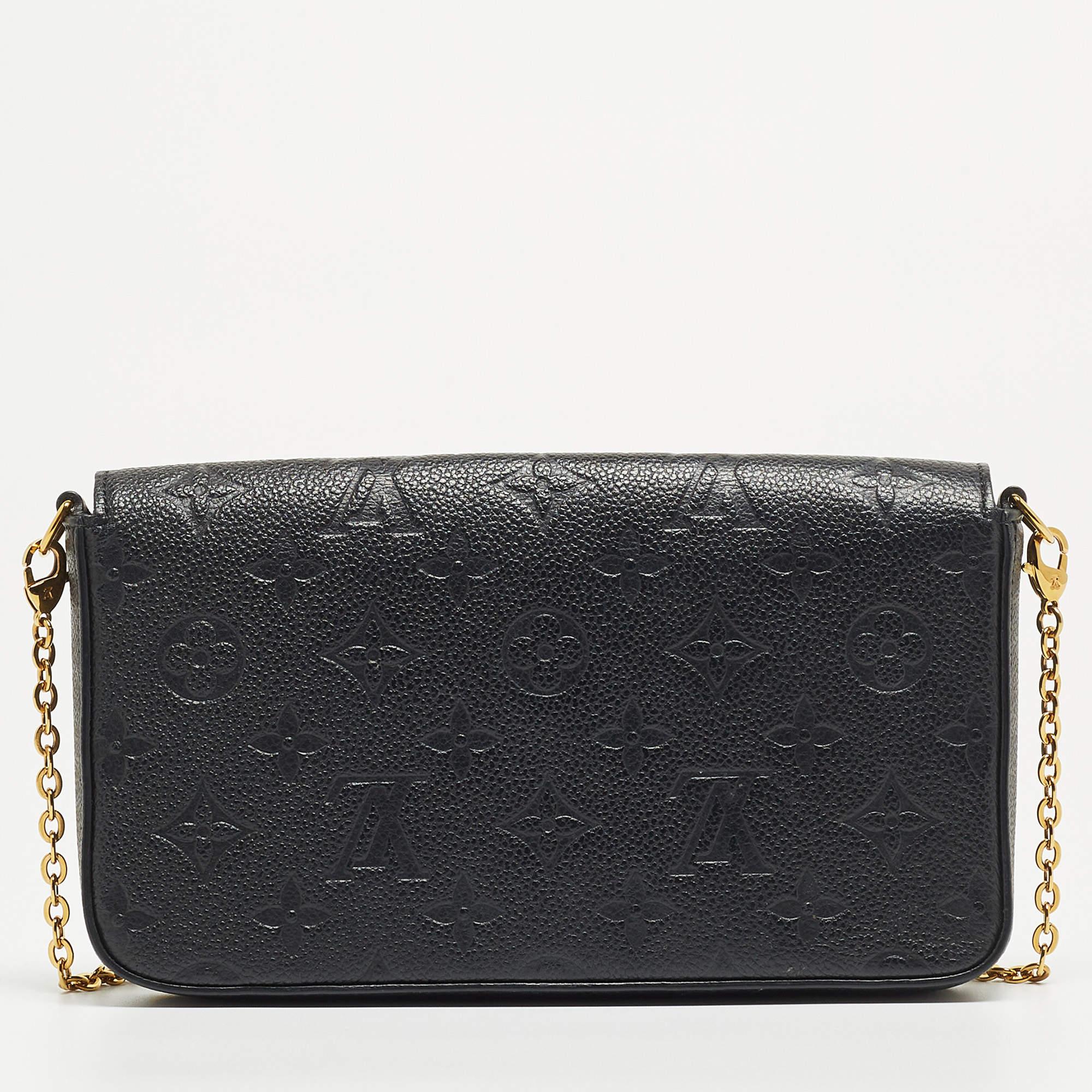 Louis Vuitton Black Monogram Empreinte Leather Pochette Felicie Bag In Good Condition In Dubai, Al Qouz 2