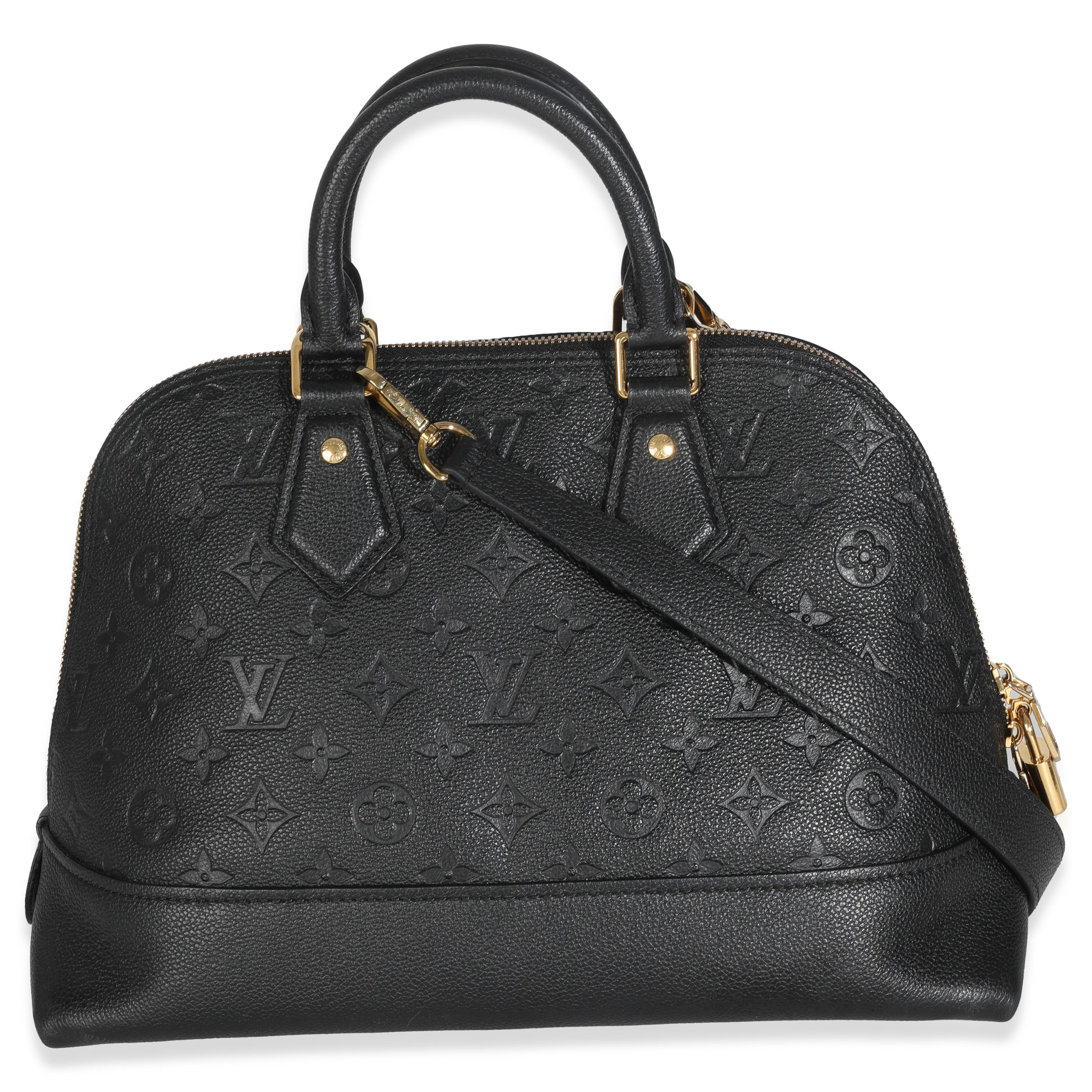 Titolo dell'elenco: Louis Vuitton Nero Monogram Empreinte Neo Alma PM
SKU: 147254
MSRP: 2250.00 USD
Condizioni: Usato 
Descrizione delle condizioni: Introdotta nel 1992, la storia della borsa Alma di Louis Vuitton risale in realtà molto più indietro