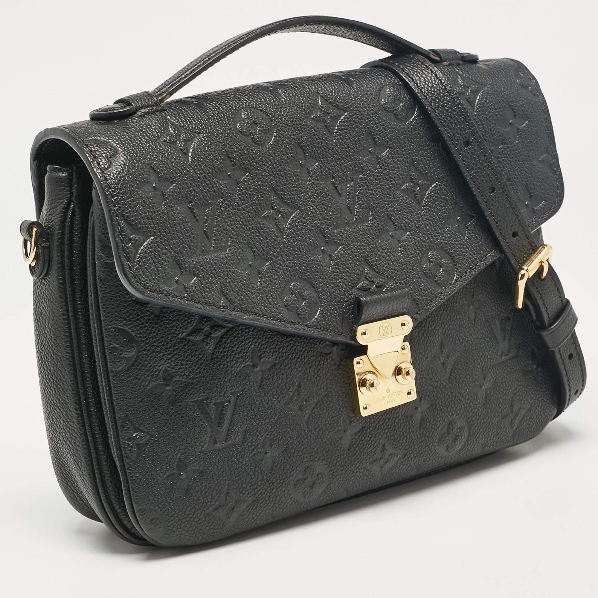 Louis Vuitton Black Monogram Empreinte Pochette Metis Shoulder Bag In Good Condition In Dubai, Al Qouz 2