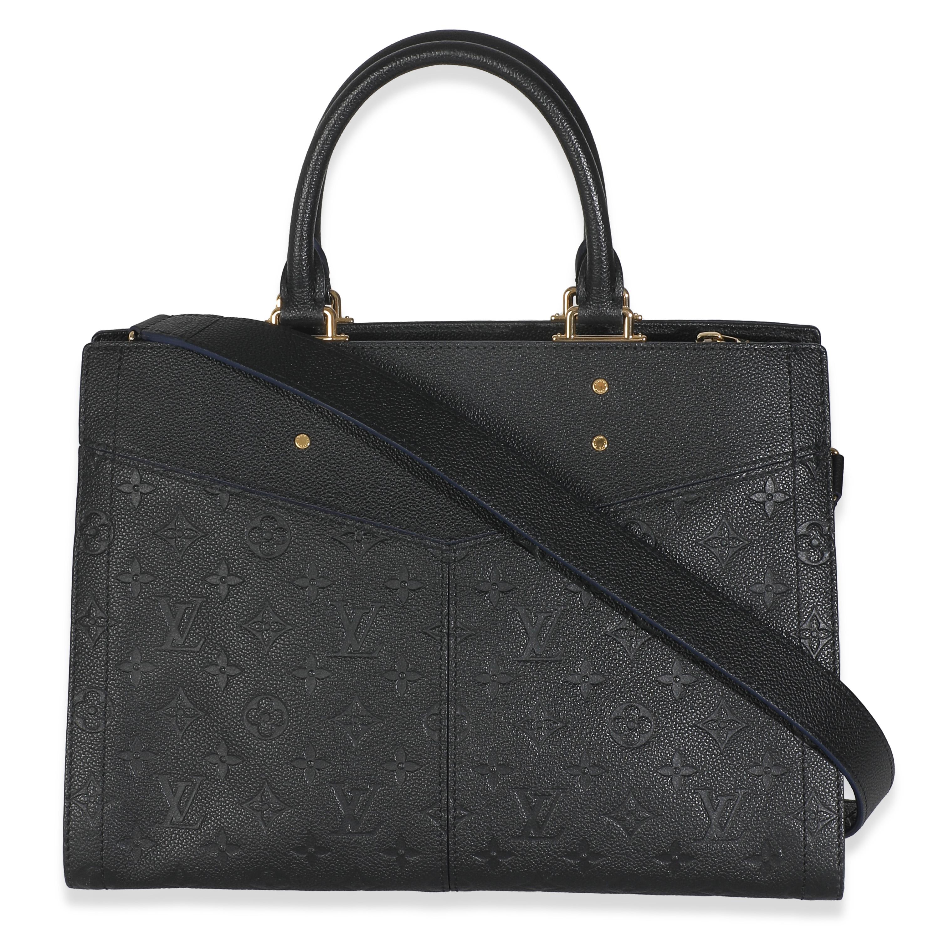 Titre de la liste : Louis Vuitton Monogramme Empreinte Sully MM noir
SKU : 146481
Condit : Usagé 
Condition du sac à main : Excellent
Commentaires sur l'état : L'article est en excellent état et présente de légers signes d'usure. Légères éraflures