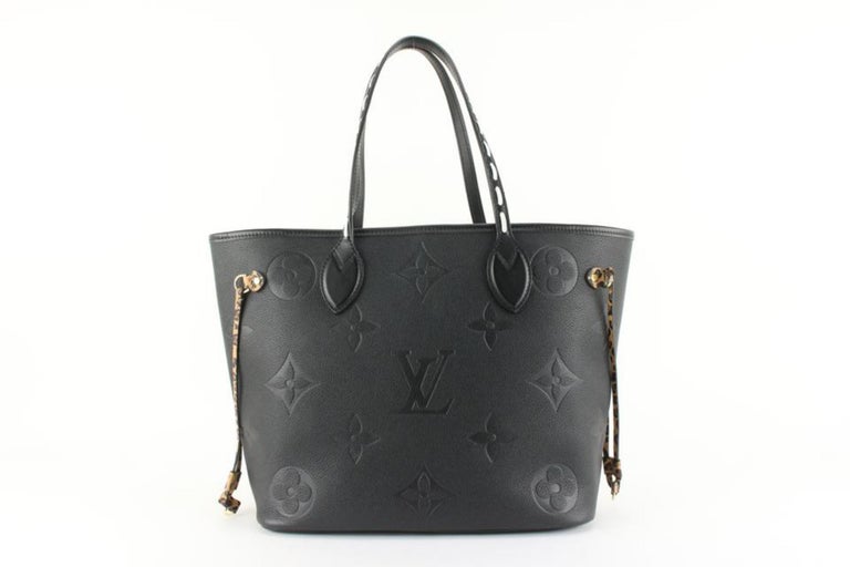 LOUIS VUITTON Tote Bag M95241 Hippo Vale wool/leather Black Black unisex  Used