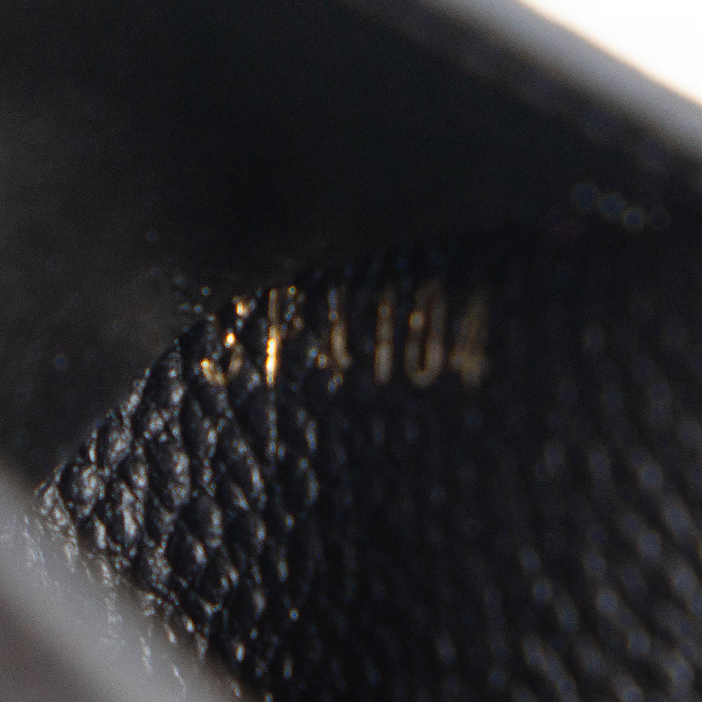 LOUIS VUITTON black Monogram Emrpeinte leather VICTORINE Wallet For Sale 1