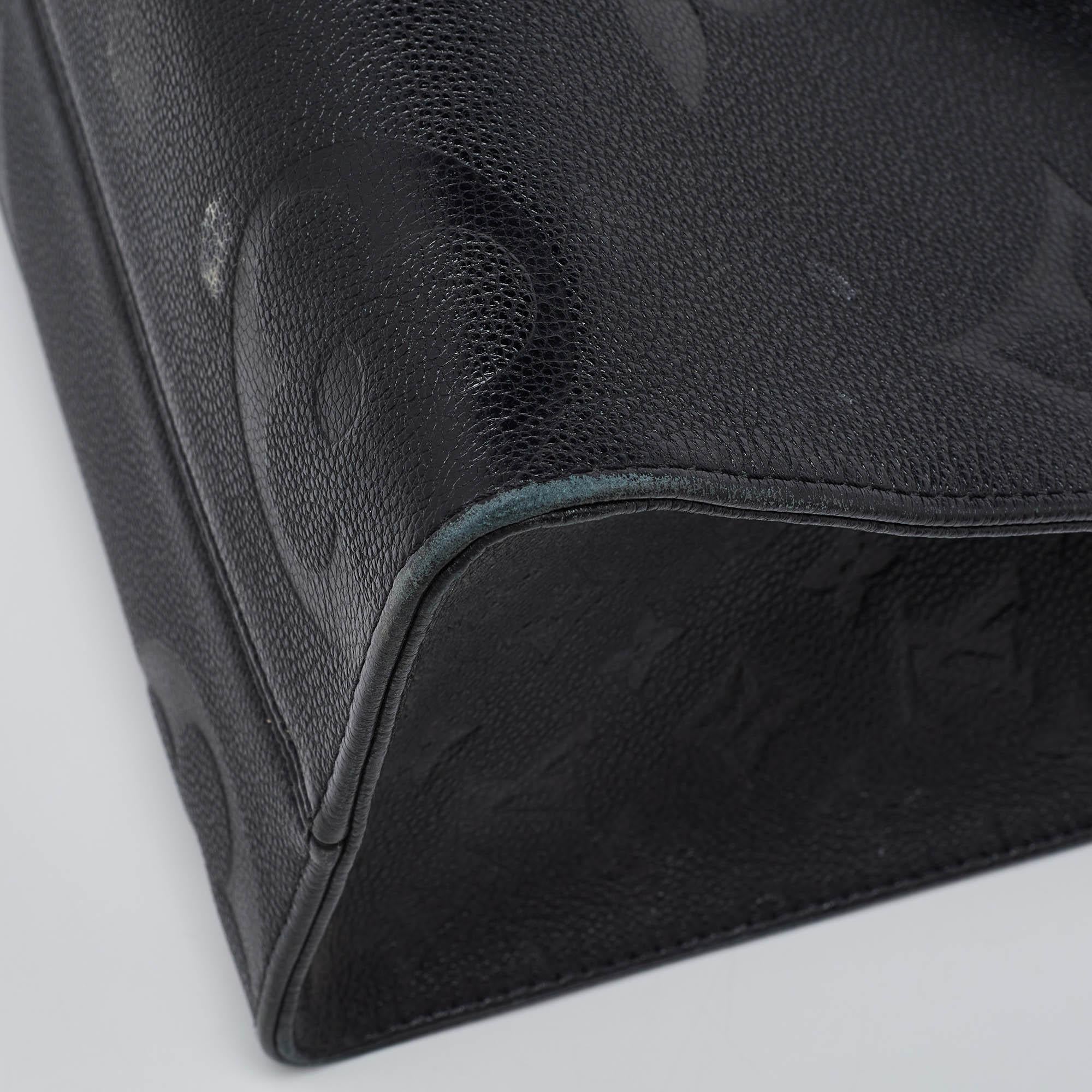 Louis Vuitton Black Monogram Giant Empreinte Leather Onthego MM Bag For Sale 3