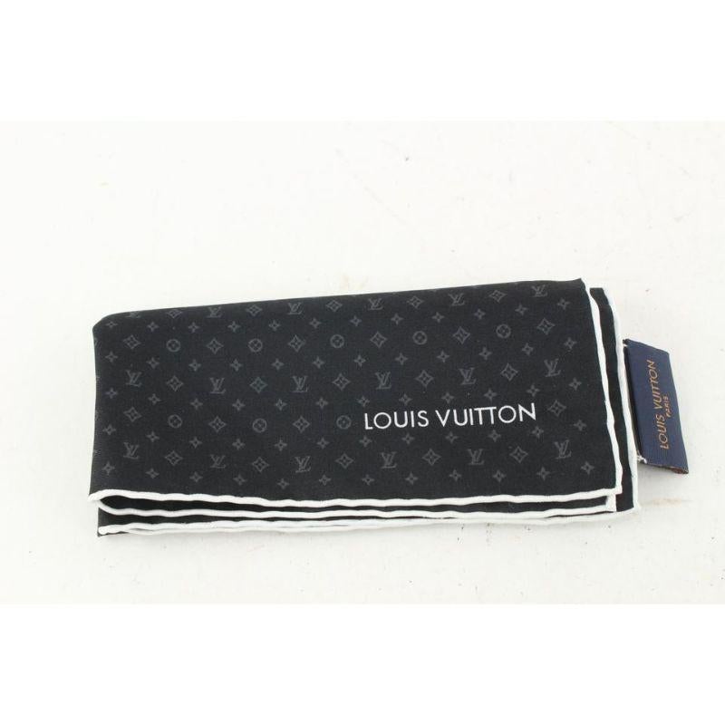 Louis Vuitton - Mouchoir à main noir avec monogramme 39lvs625 en vente 6