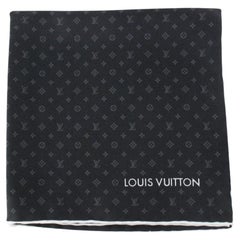 Louis Vuitton Black Monogram Handerkchief 39lvs625