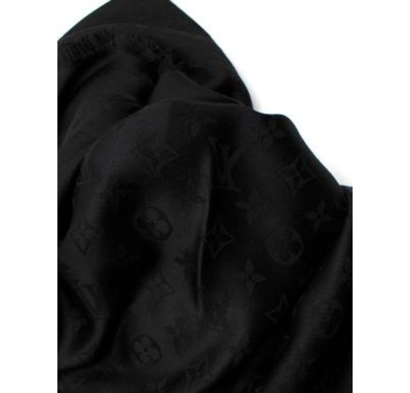 Louis Vuitton Black Monogram Jacquard Shawl For Sale 4