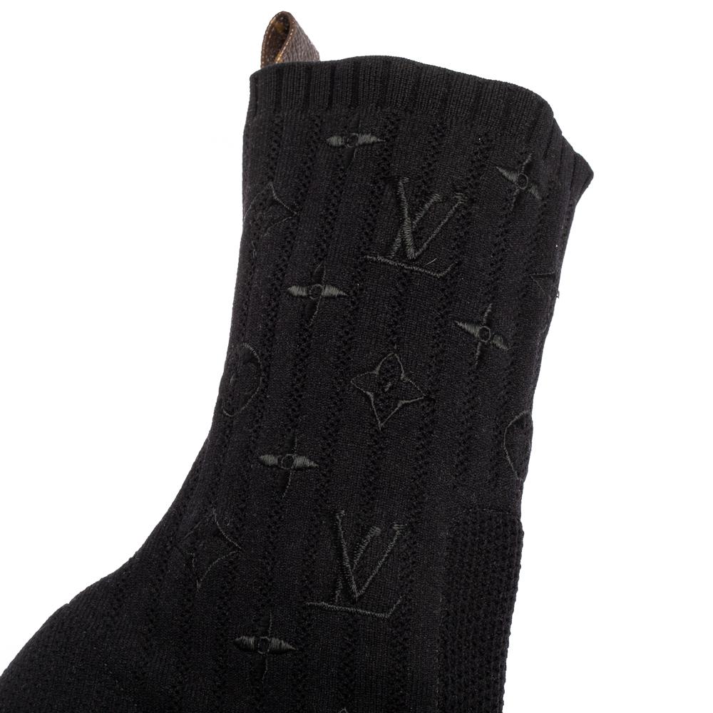 Louis Vuitton Black Monogram Knit Fabric Silhouette Ankle Boots Size 40 In Good Condition In Dubai, Al Qouz 2