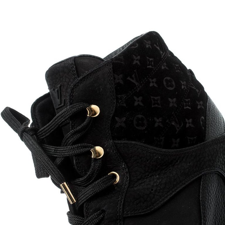 Louis Vuitton Off White Monogram Suede and Leather Cliff Top