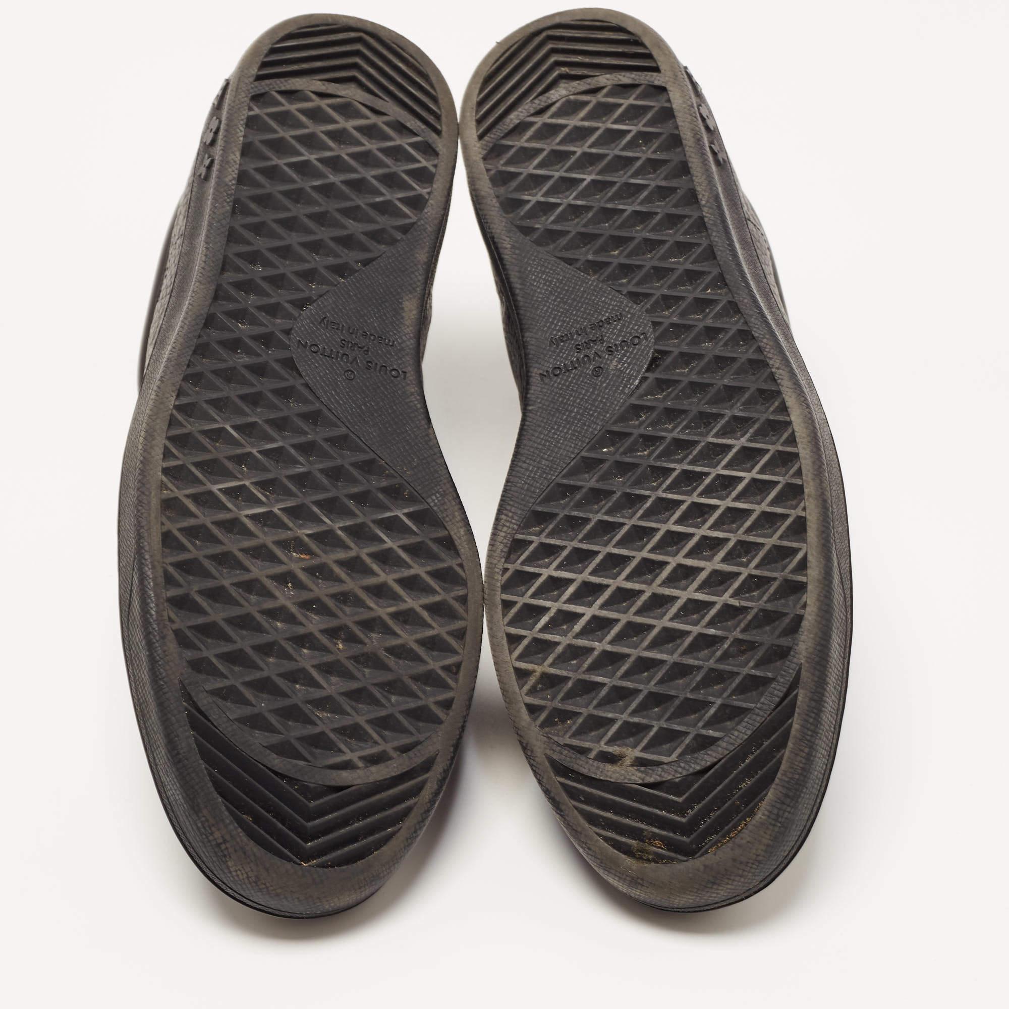 Louis Vuitton Black Monogram Leather Luxembourg Sneakers Size 43 In Good Condition In Dubai, Al Qouz 2