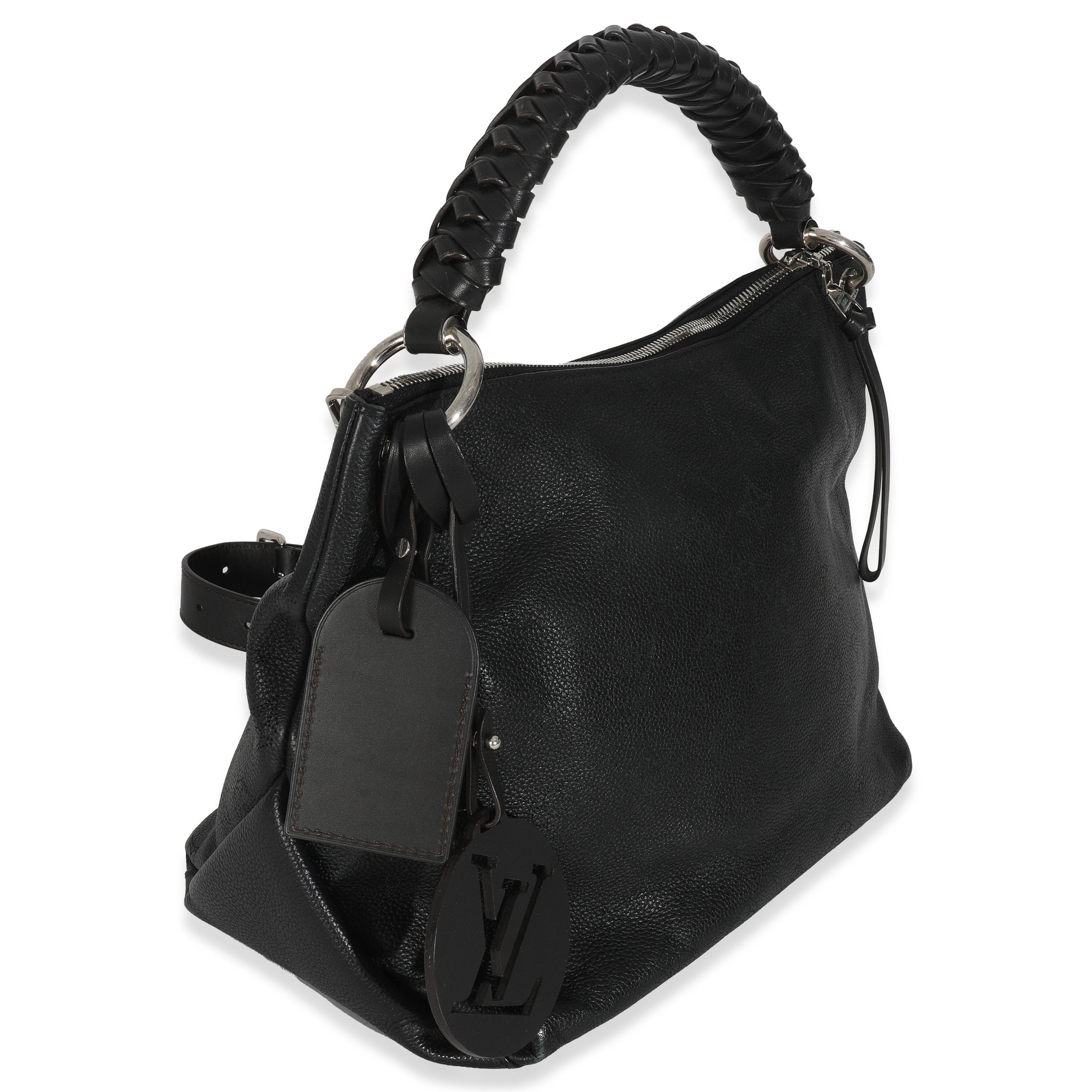 Louis Vuitton Noir Monogram Mahina Beaubourg Hobo MM Bon état - En vente à New York, NY