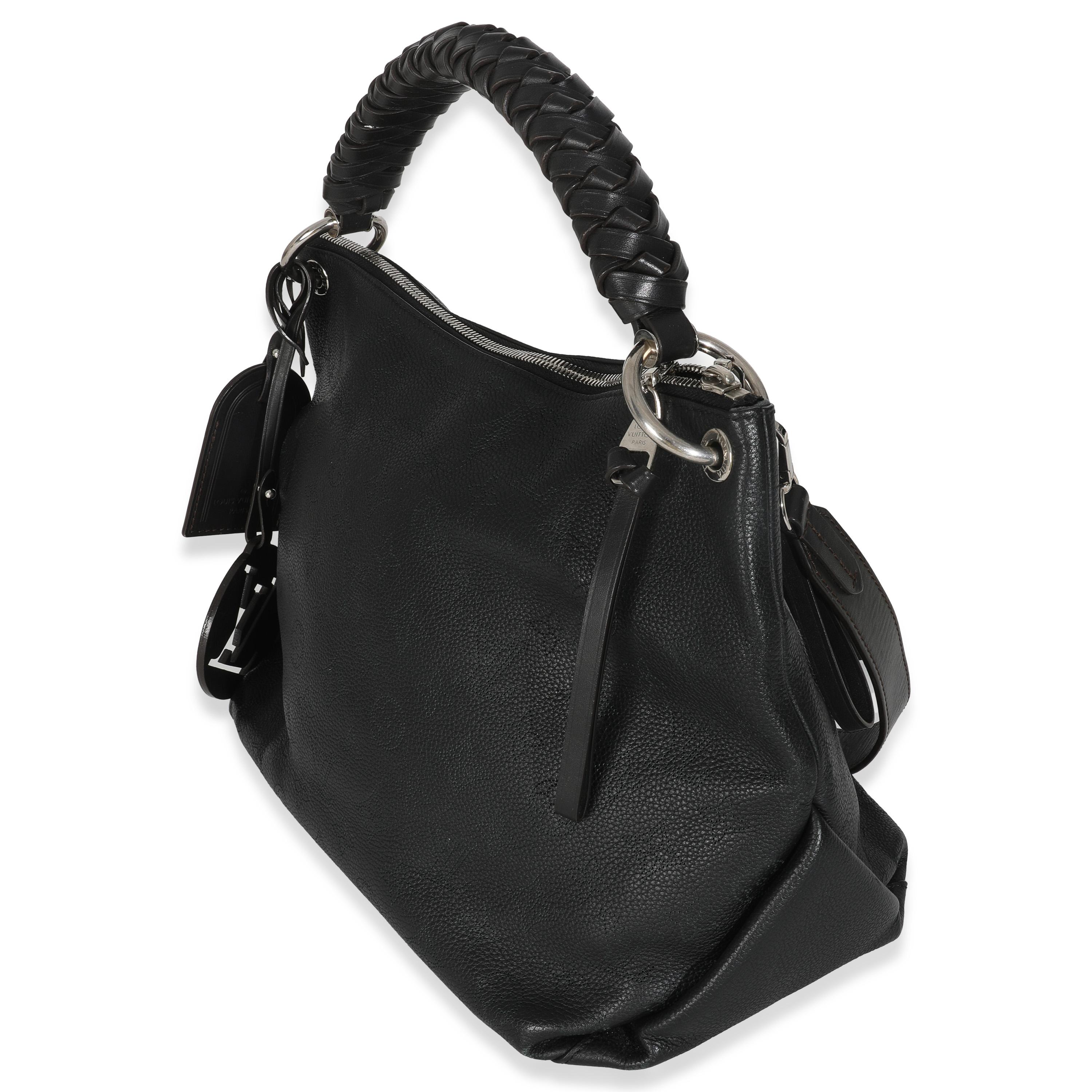 Louis Vuitton Noir Monogram Mahina Beaubourg Hobo MM Pour femmes en vente