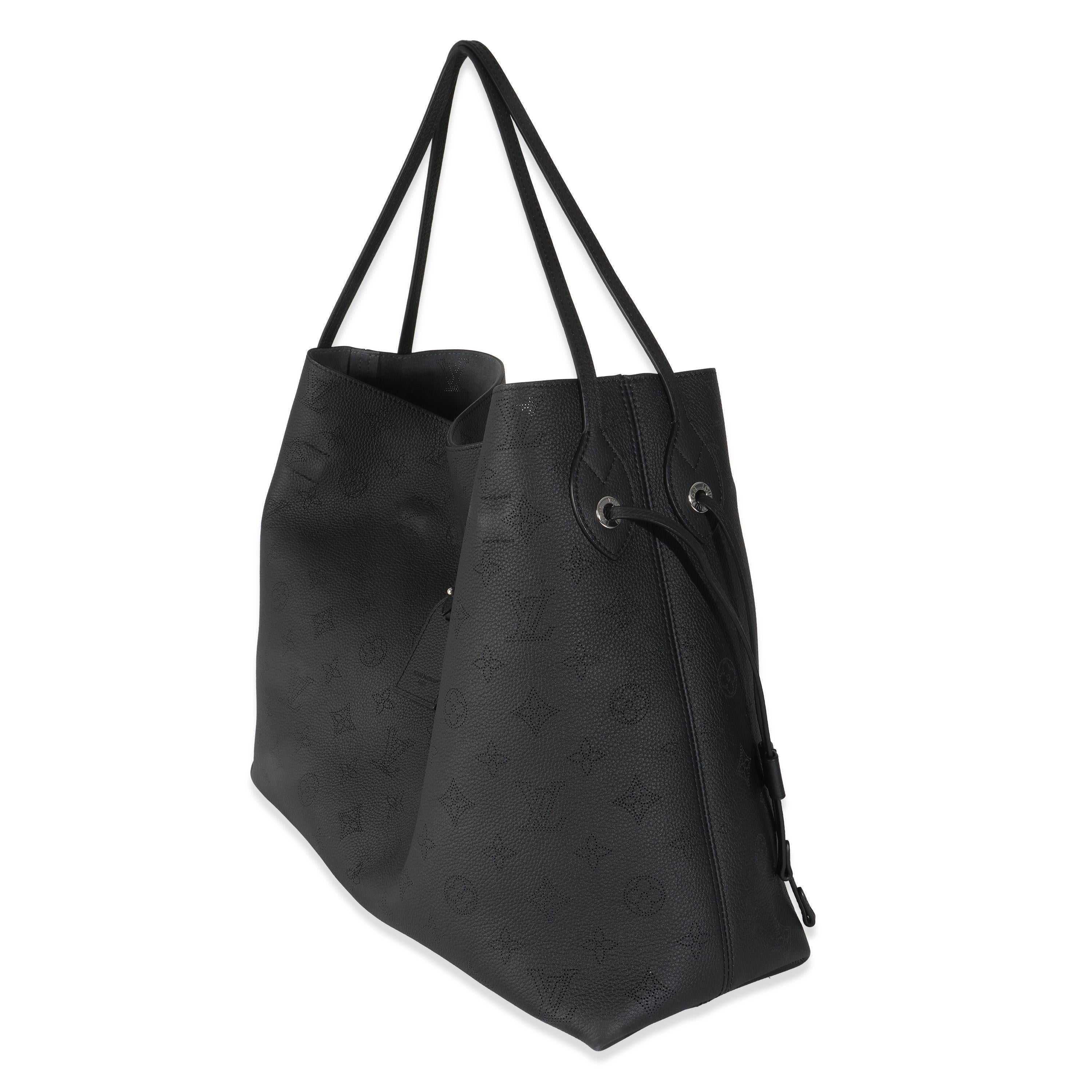 Women's Louis Vuitton Black Monogram Mahina Boundless For Sale