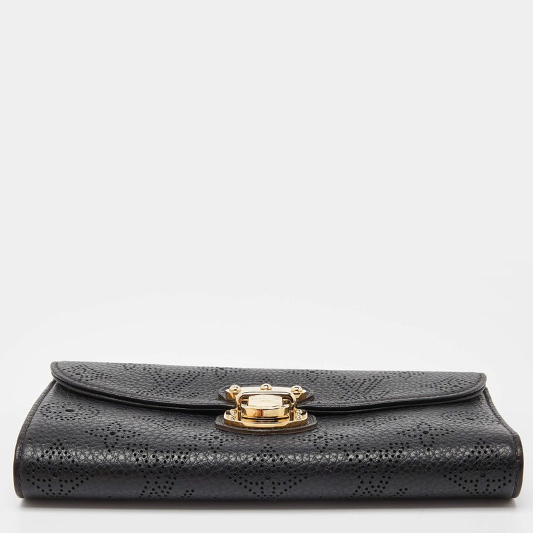 Louis Vuitton Black Monogram Mahina Leather Amelia Wallet