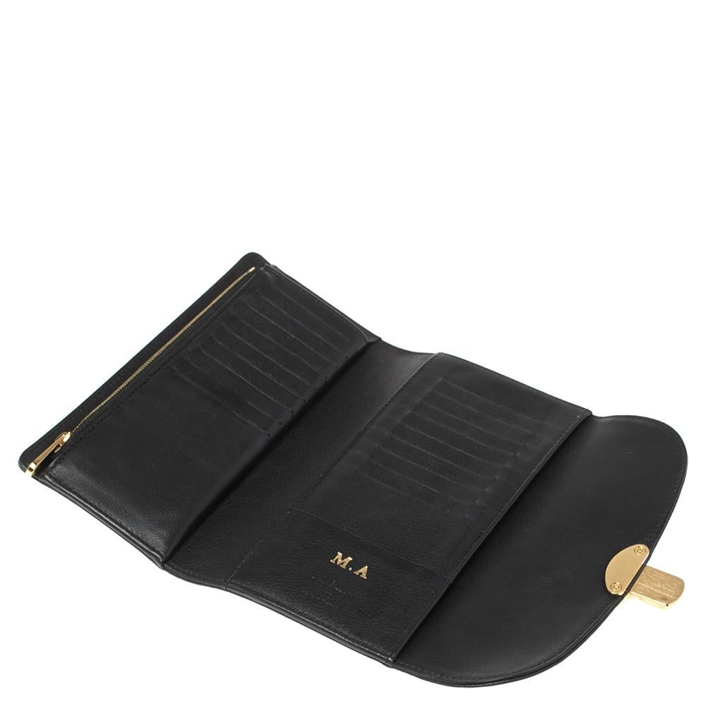 Louis Vuitton Black Monogram Mahina Leather Amelia Wallet In Good Condition In Dubai, Al Qouz 2
