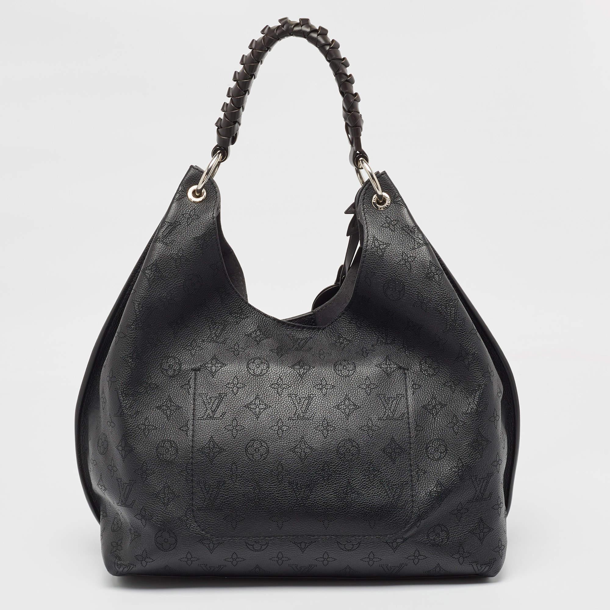 Women's Louis Vuitton Black Monogram Mahina Leather Carmel Hobo