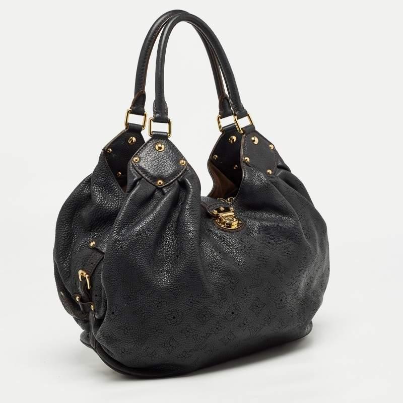 Louis Vuitton Black Monogram Mahina Leather Surya L Bag In Good Condition In Dubai, Al Qouz 2