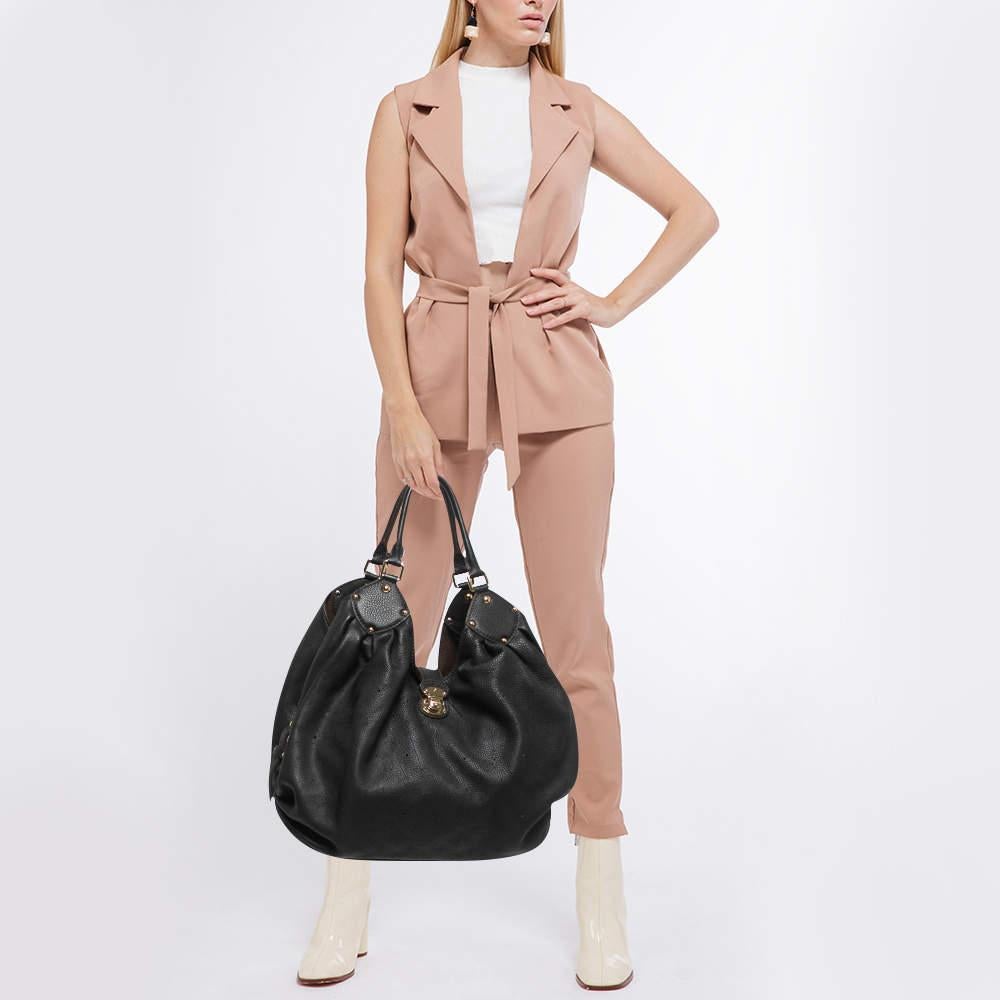 Louis Vuitton Black Monogram Mahina Leather Surya XL Bag In Good Condition In Dubai, Al Qouz 2