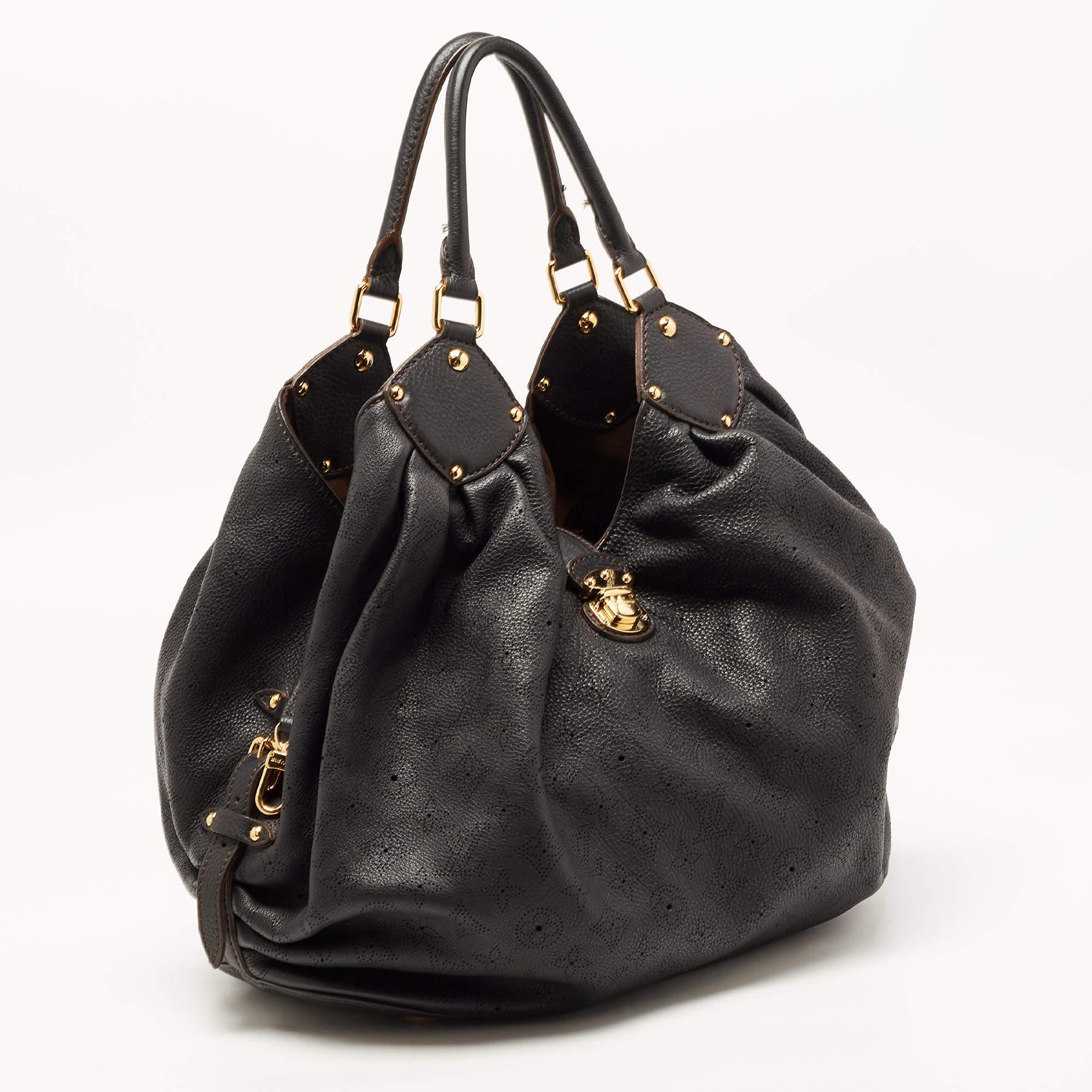 Women's Louis Vuitton Black Monogram Mahina Leather Surya XL Bag