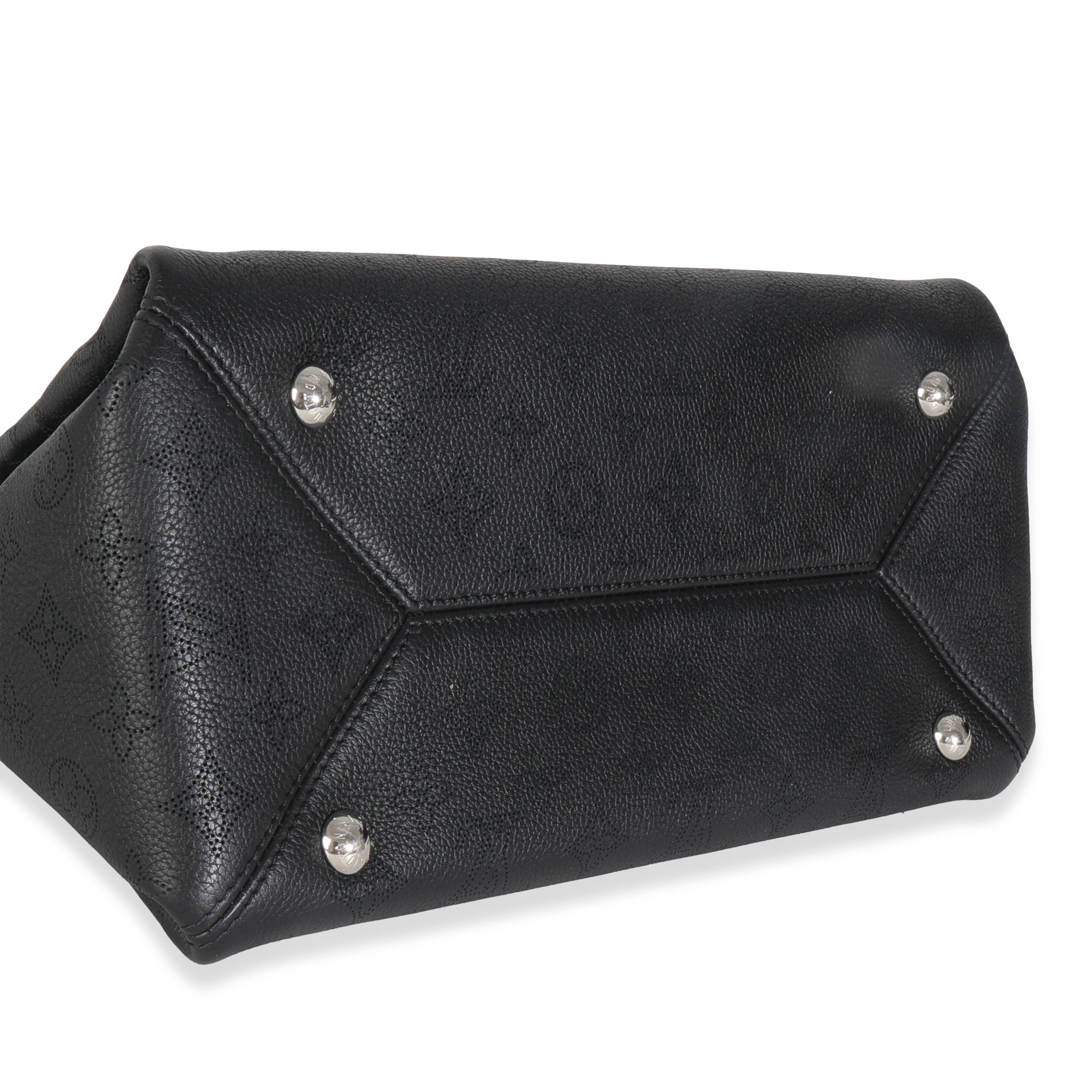 Louis Vuitton Schwarz Monogram Mahina Sèvres Tasche im Angebot 1
