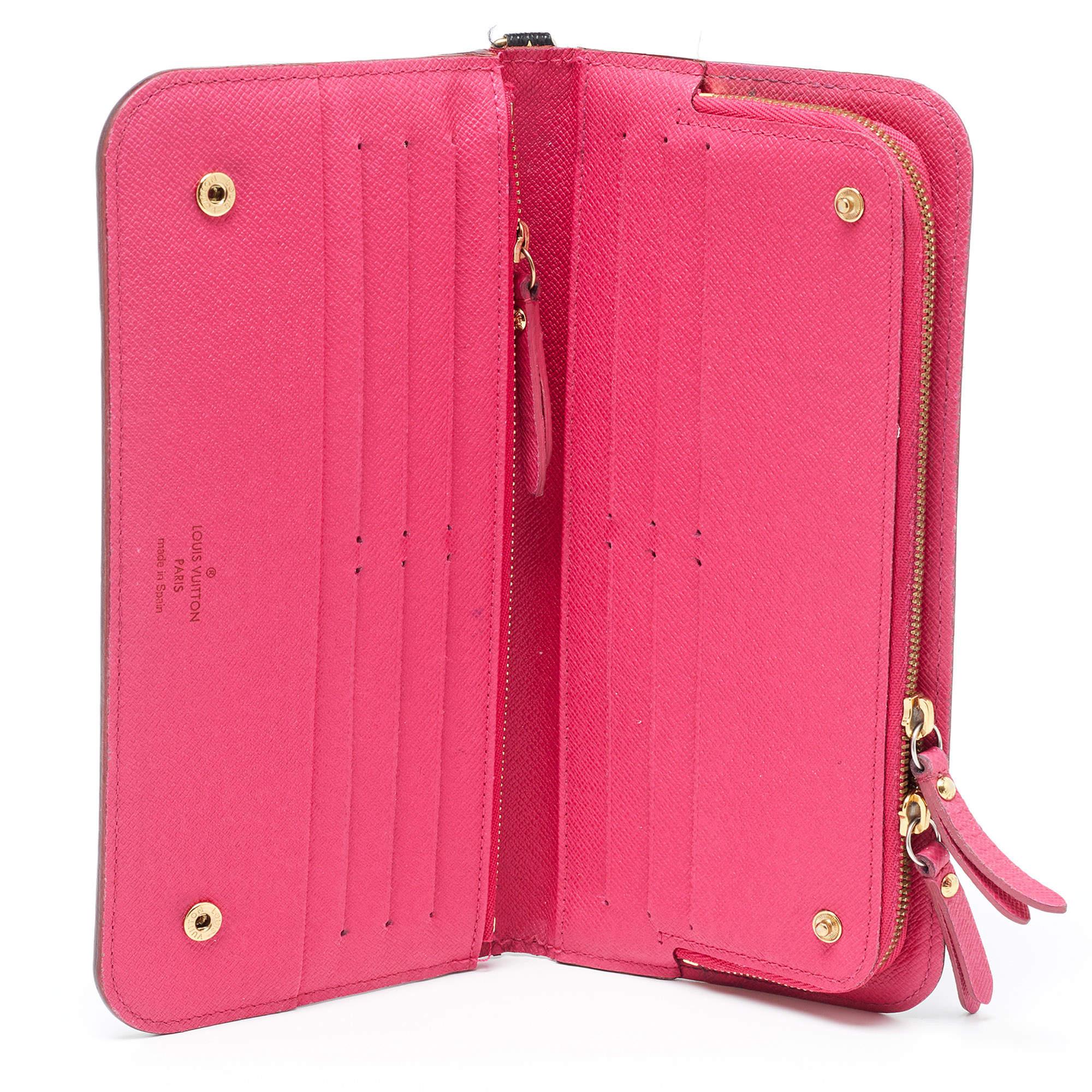 This Insolite wallet from the house of Louis Vuitton is created to offer functionality and style. It is made from Multicolore Monogram canvas and the interior is in a lively pink hue.
