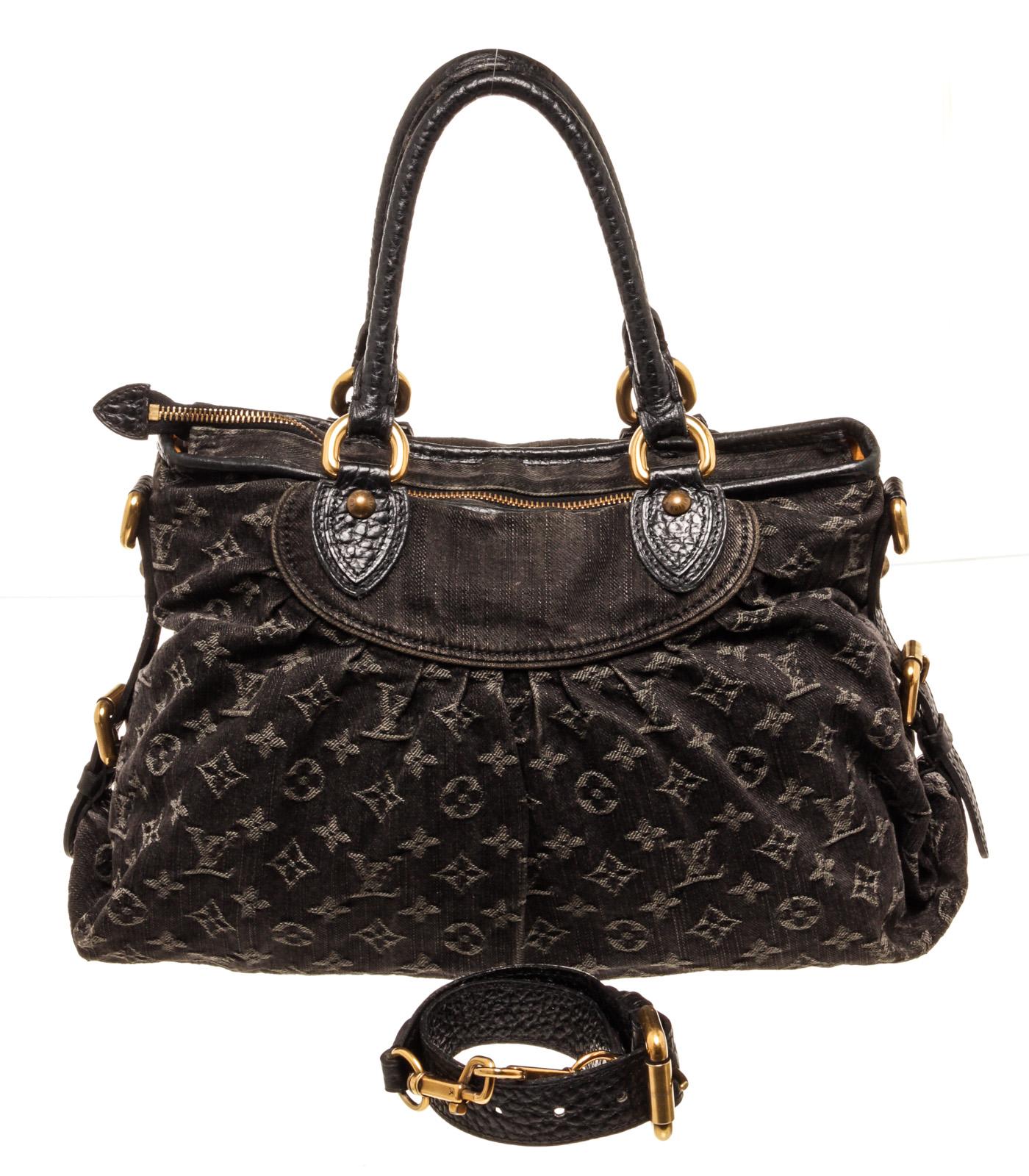 Louis Vuitton Black Monogram Neo Cabby MM Shoulder Bag In Good Condition For Sale In Irvine, CA