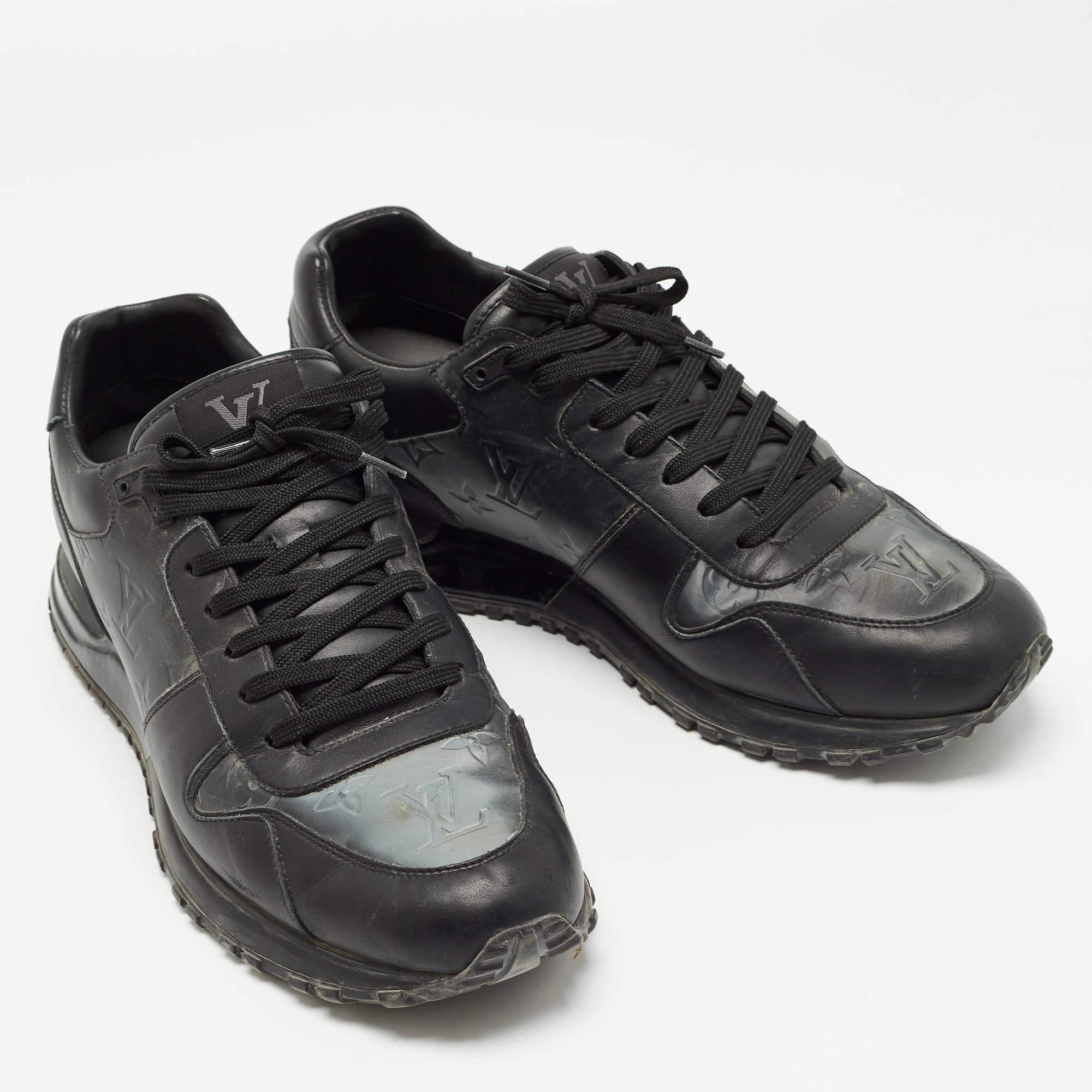 Louis Vuitton Black Monogram PVC and Leather Runaway Sneakers Size 41.5 In Good Condition In Dubai, Al Qouz 2