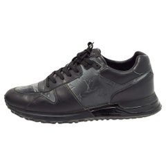 Louis Vuitton - Scarpe da ginnastica nere Monogram in PVC e pelle Taglia 41,5