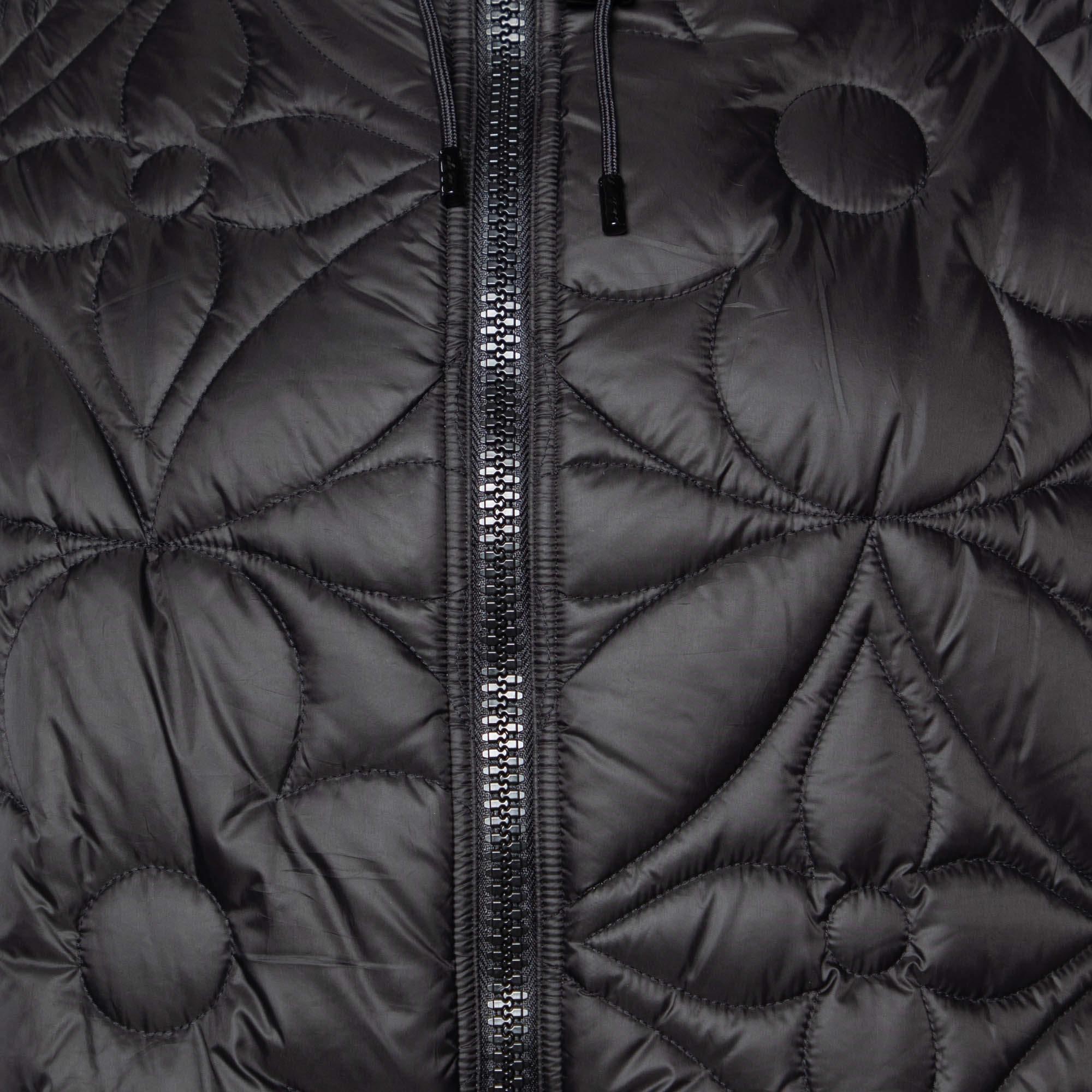 Louis Vuitton Black Monogram Quilted Reversible Puffer Jacket L In Excellent Condition In Dubai, Al Qouz 2