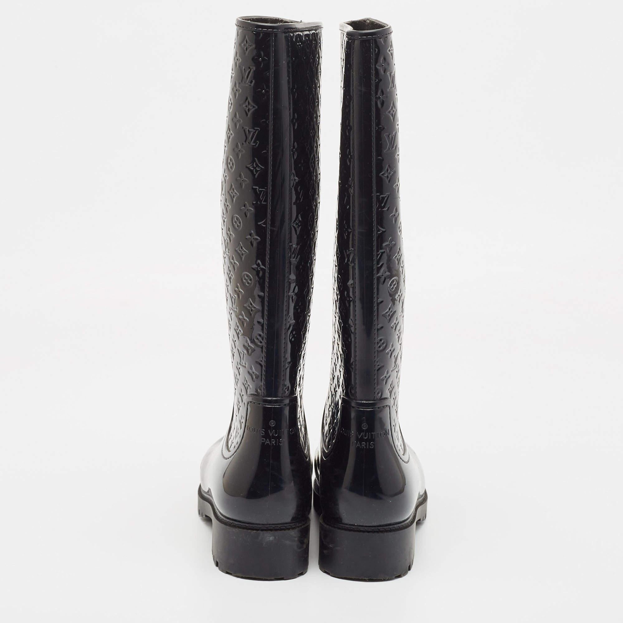 Women's Louis Vuitton Black Monogram Rubber Knee Length Boots Size 38 For Sale