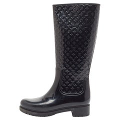 Louis Vuitton Schwarze knielange Stiefel mit Monogramm aus Gummi Größe 38