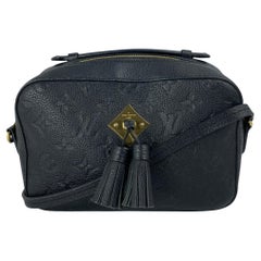 Crossbody Bags and Messenger Bags