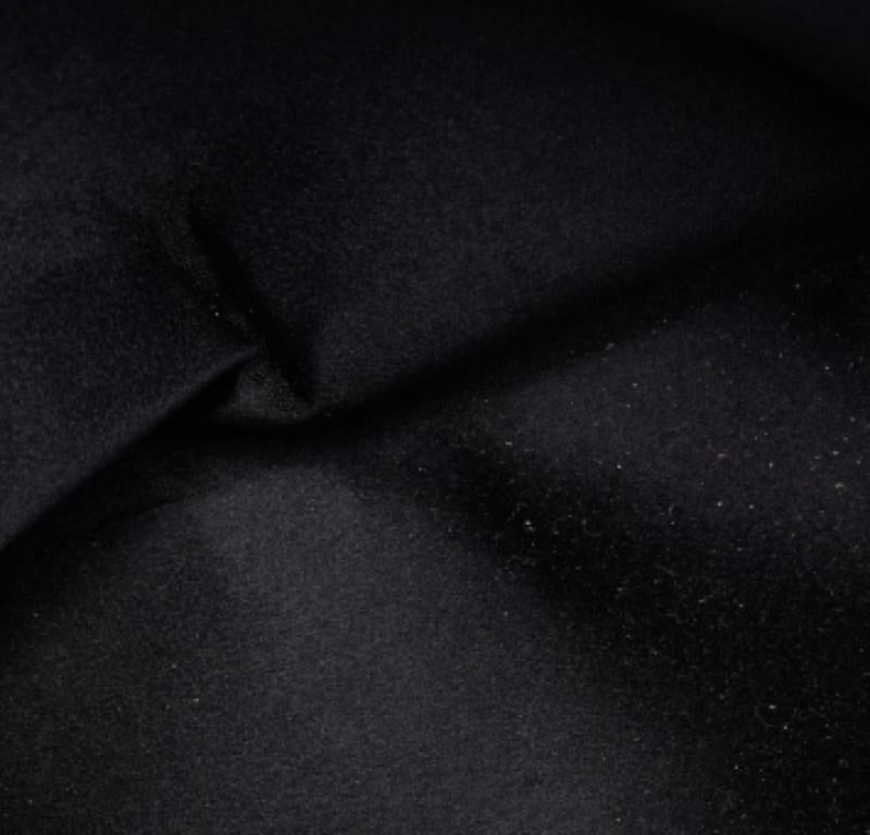 Mini bolso Alma monograma negro de satén y piel de edición limitada de Louis Vuitton 4