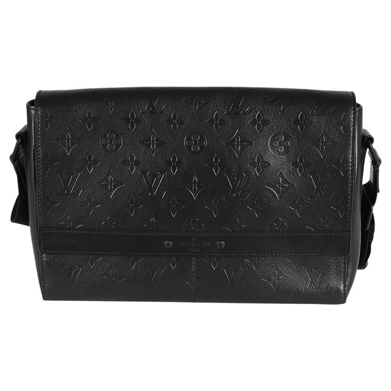 Néonoé bb leather handbag Louis Vuitton Black in Leather - 24983972