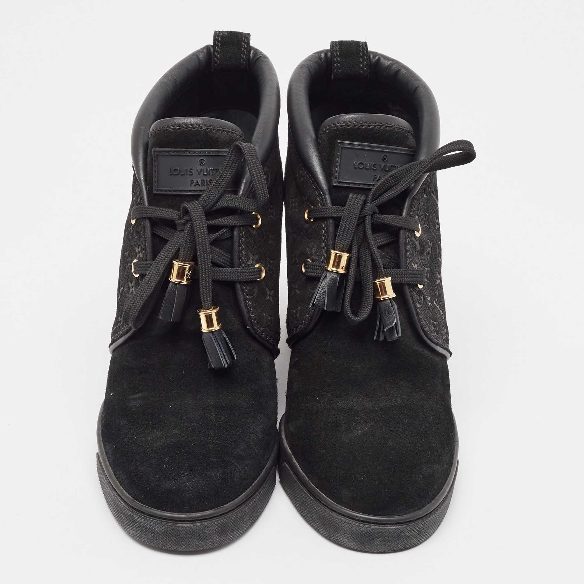 Louis Vuitton Zapatillas con cuña de ante y cuero con monograma negro talla 39.5 Negro en venta