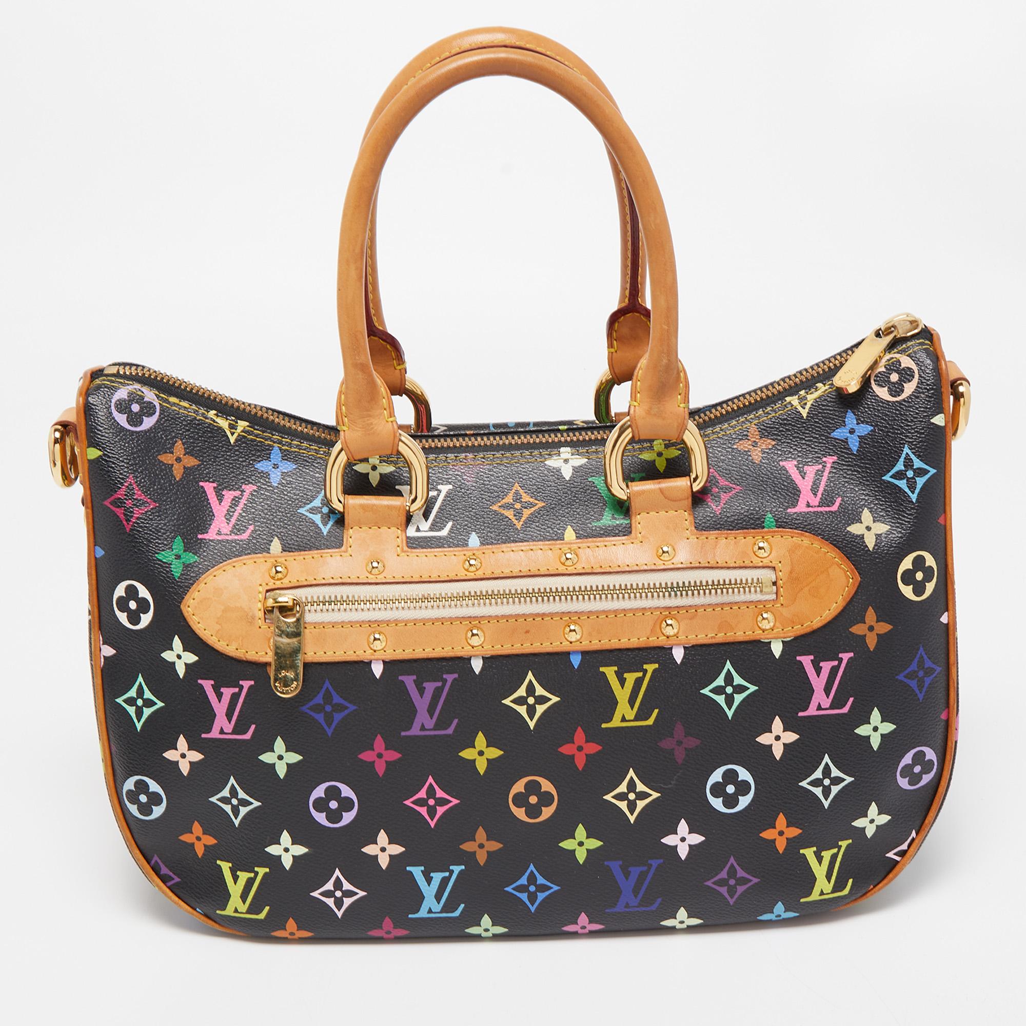 Displaying exquisite craftsmanship, this fabulous bag will certainly live up to your expectations. Featuring a chic design, it is made from luxe materials and has a roomy interior for carrying your essentials.

Includes: Detachable Shoulder Strap