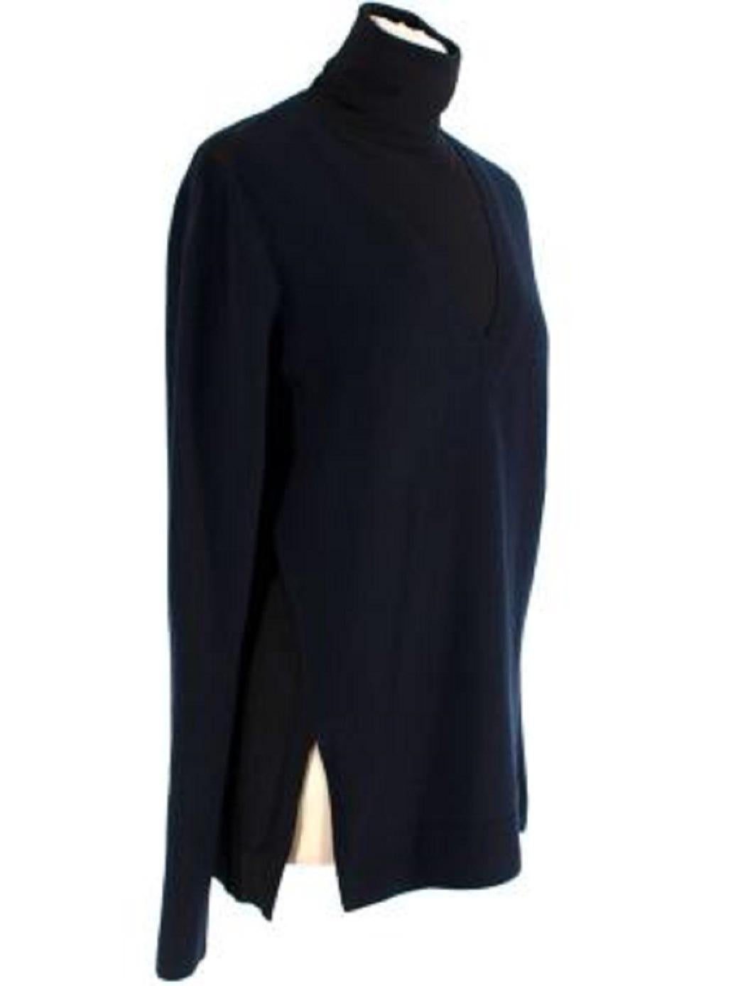 Louis Vuitton Black and Navy Layered Jumper 

- Fine woollen blend jumper with layered neckline design
- Two tone navy and black colouring 
- Long sleeves, ribbed effect from the elbow to the wrist 
- Small slits on both sides

Materials
100%