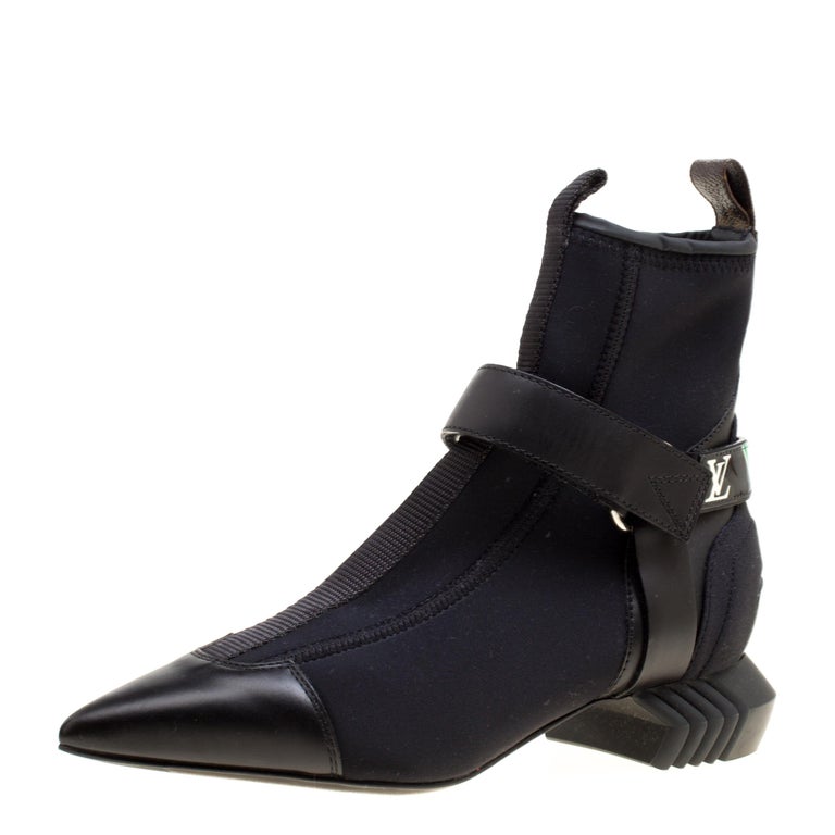 Louis Vuitton Black Neoprene and Leather Pointed Toe Ankle Boots Size 35 For Sale at 1stdibs